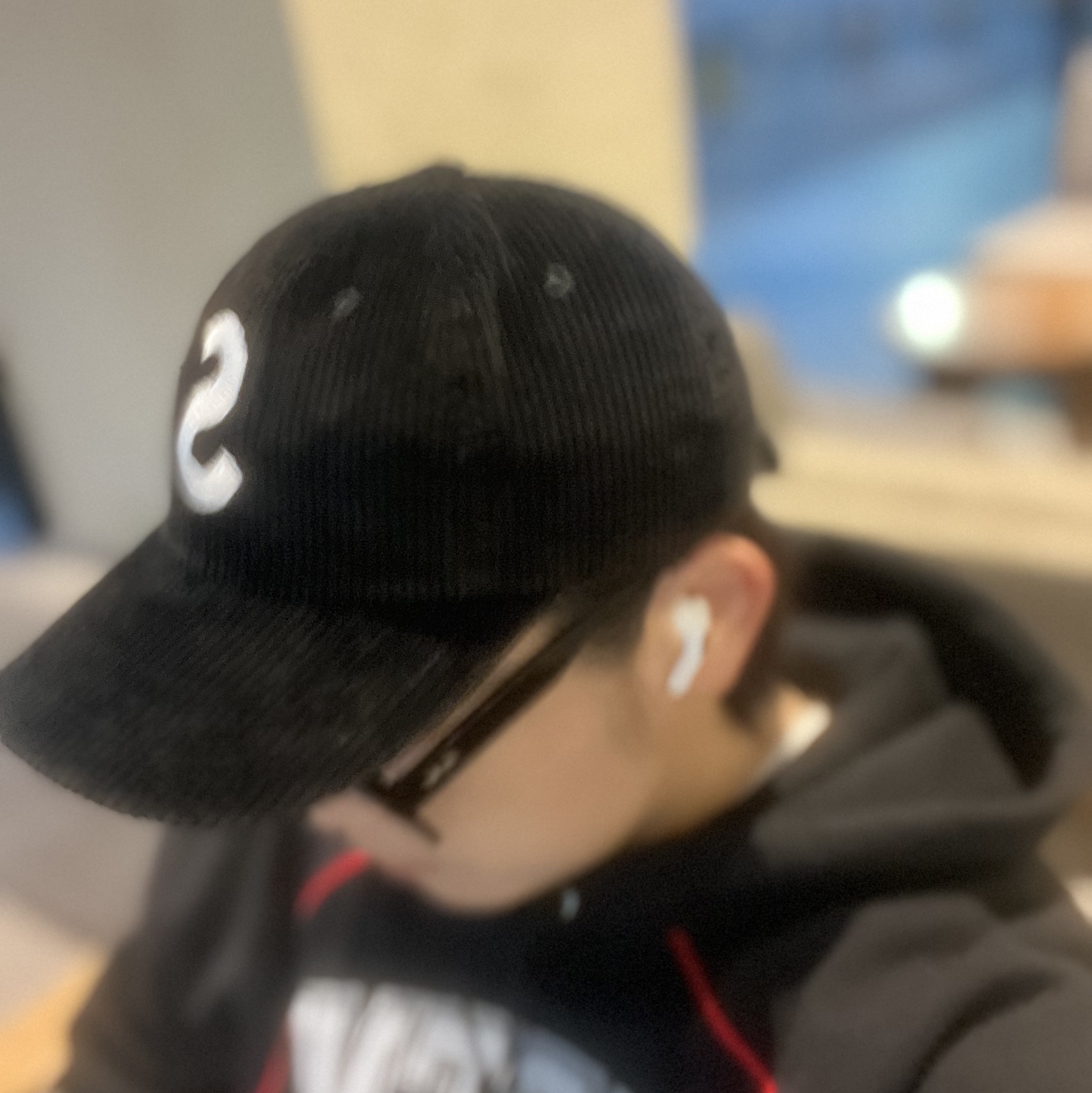 Supreme Corduroy S Logo 6-Panel Black - 23FW 착용 스타일