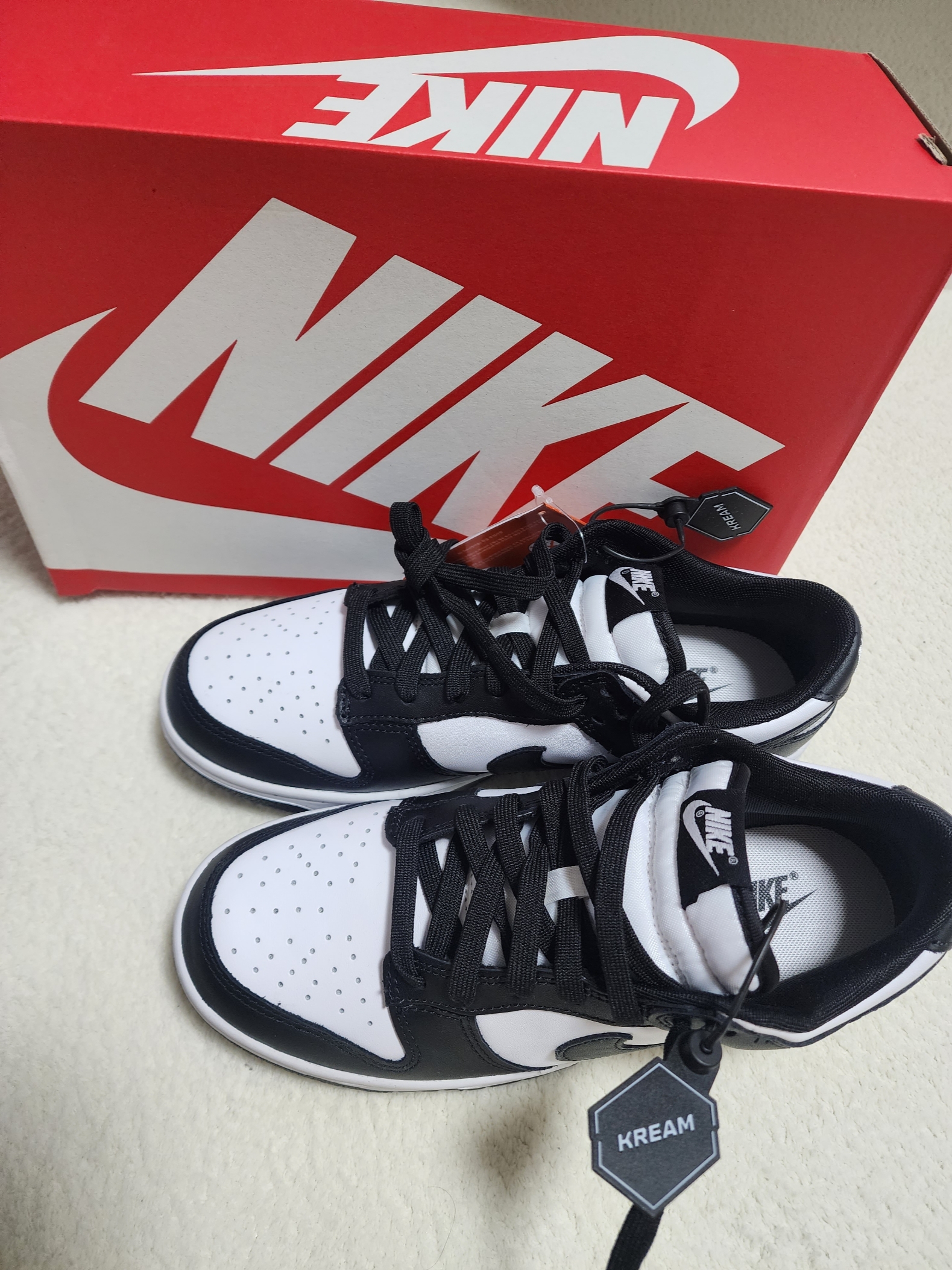 Nike Dunk Low Retro Black 착용 스타일