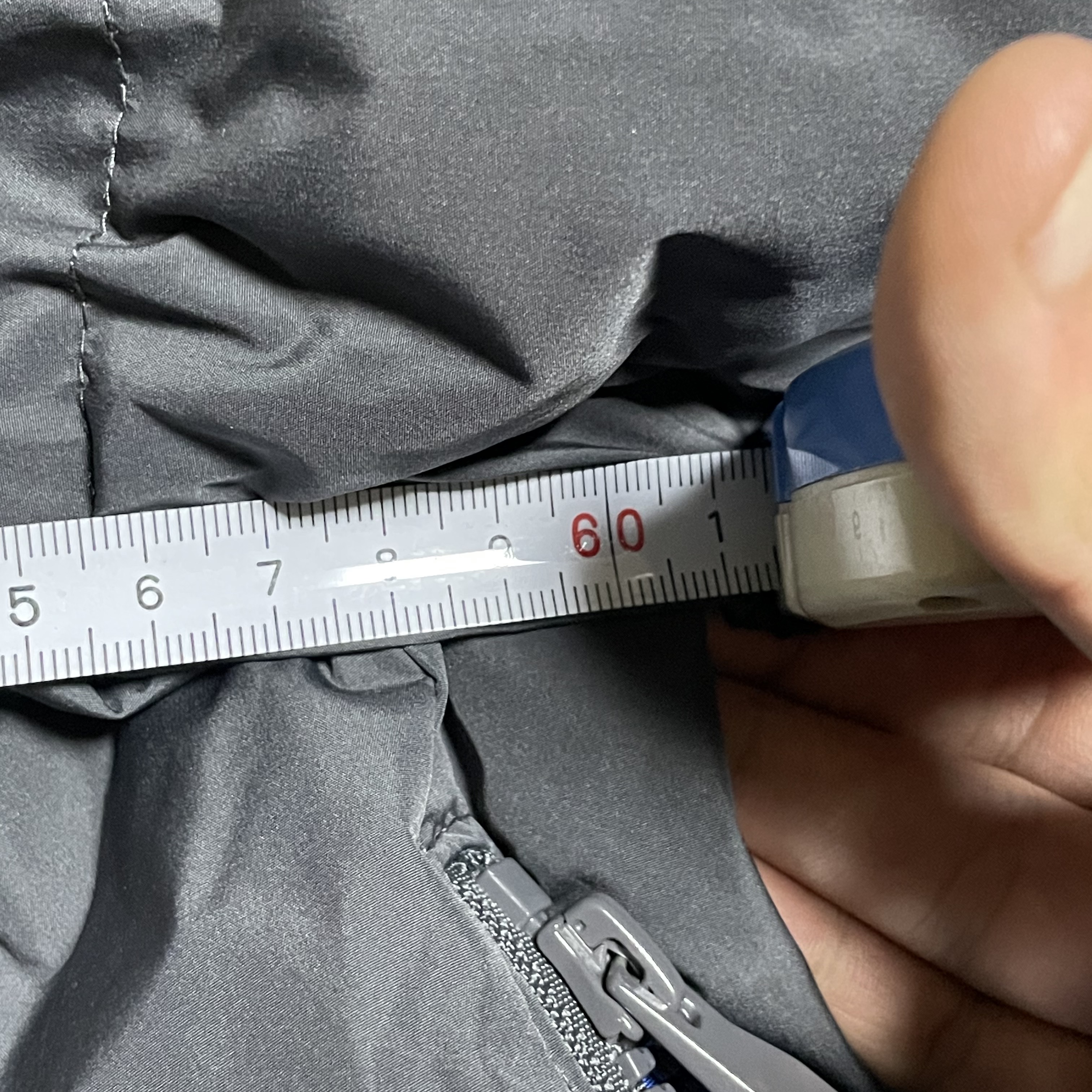 Zara x Ader Error Oversize Puffer Jacket Grey, Zara x Ader Error Oversize Puffer Jacket Black 착용 스타일 - 5