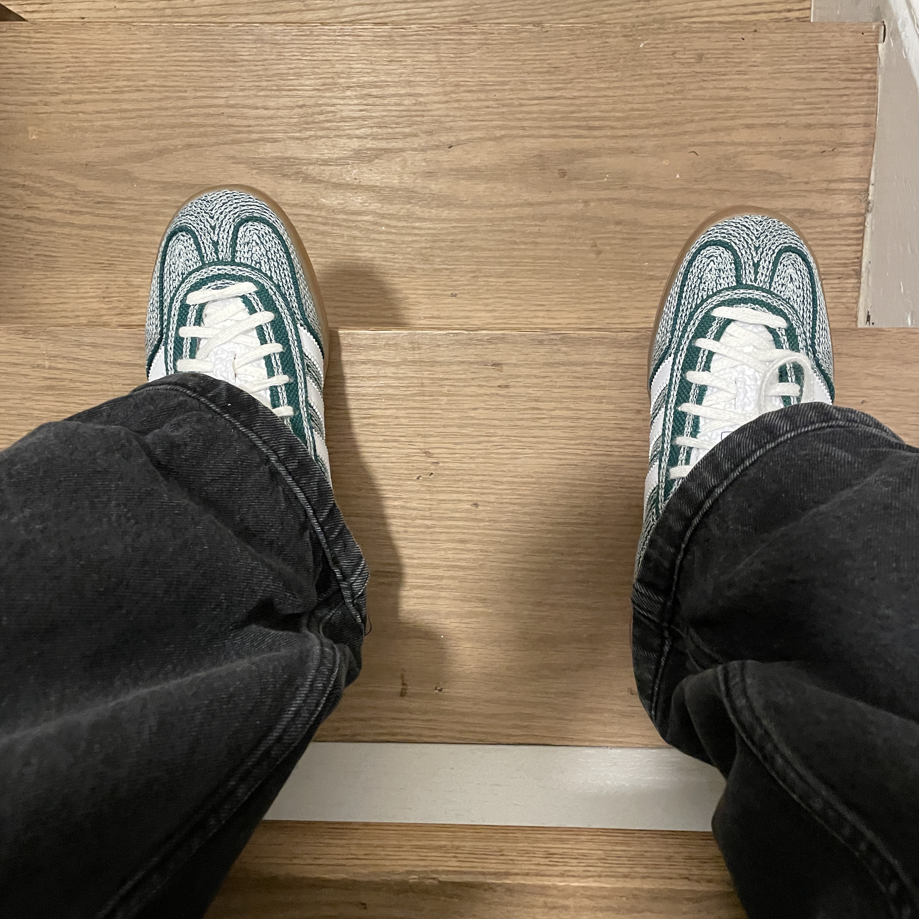 Adidas x Sean Wotherspoon Gazelle Indoor Collegiate Green Cloud White 착용 스타일 - 4