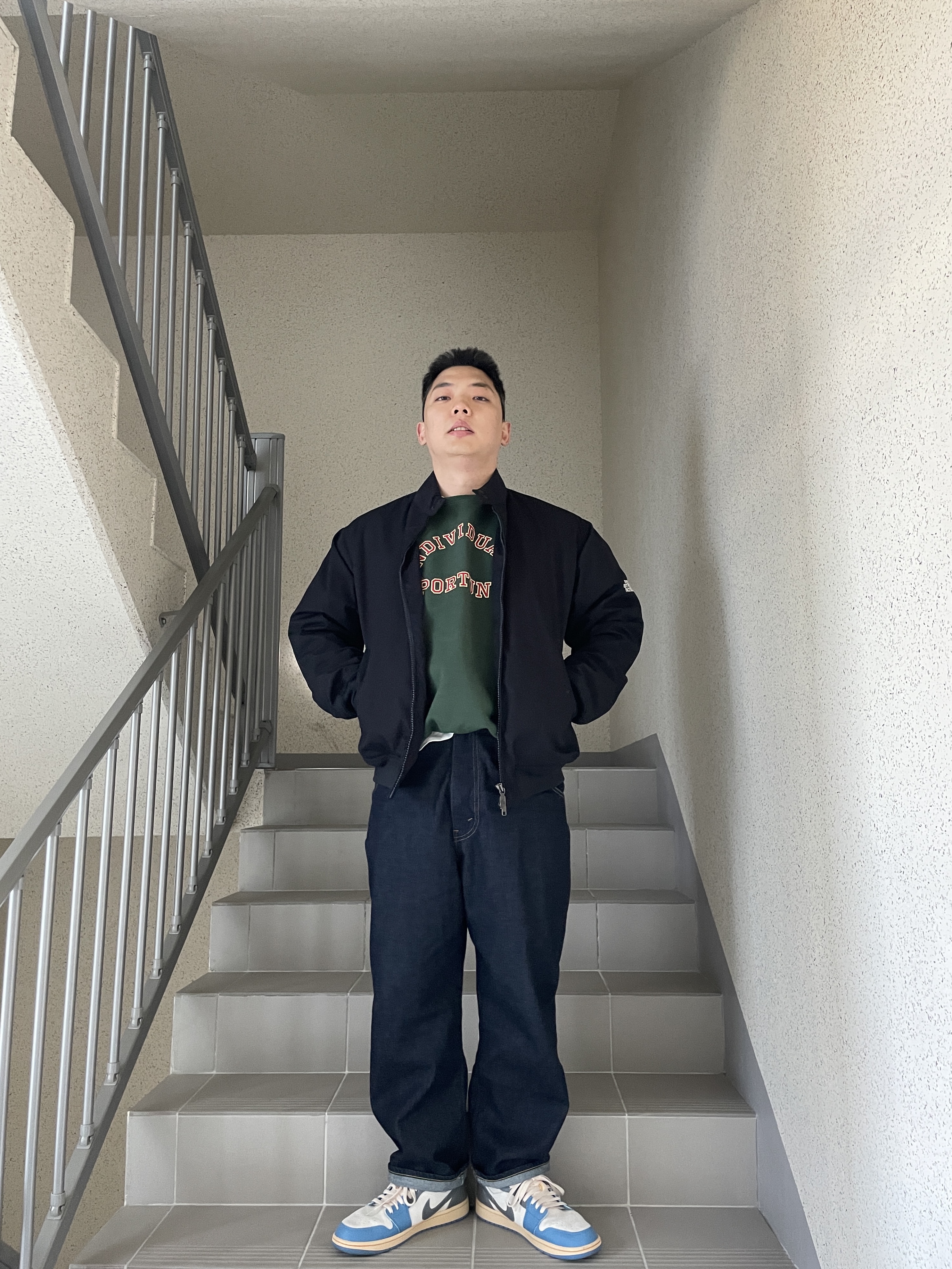 Jordan 1 Low SE Tokyo 96 착용 스타일 - 2