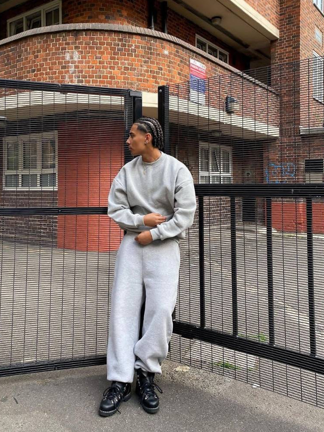 Nike x Stussy NRG Fleece Pants Dark Grey Heather (DO9340-063), Nike x Stussy NRG RA Pullover Hoodie Dark Grey Heather (DJ9488-063) 착용 스타일 - 4