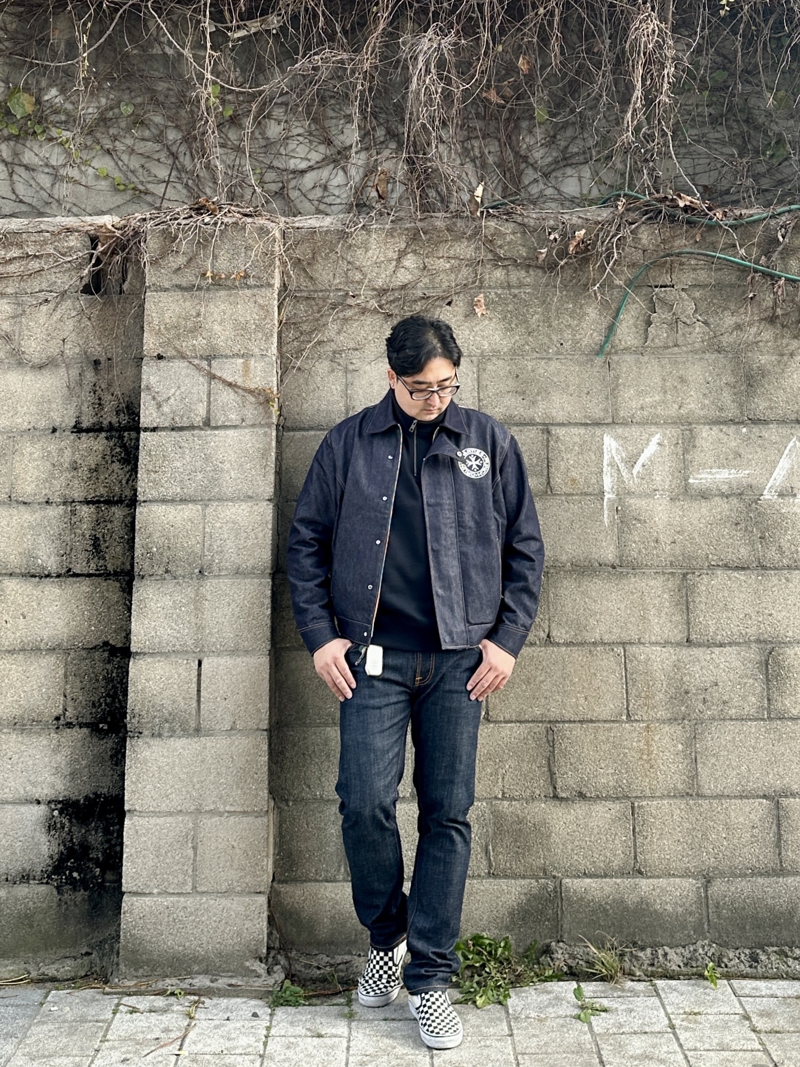 Punch Drunk Parties Backing Parties Raw Denim Jacket Dark Indigo, Nike NRG Solo Swoosh Heavy Weight BB Quarter Zip Top Black - Asia 착용 스타일 - 1