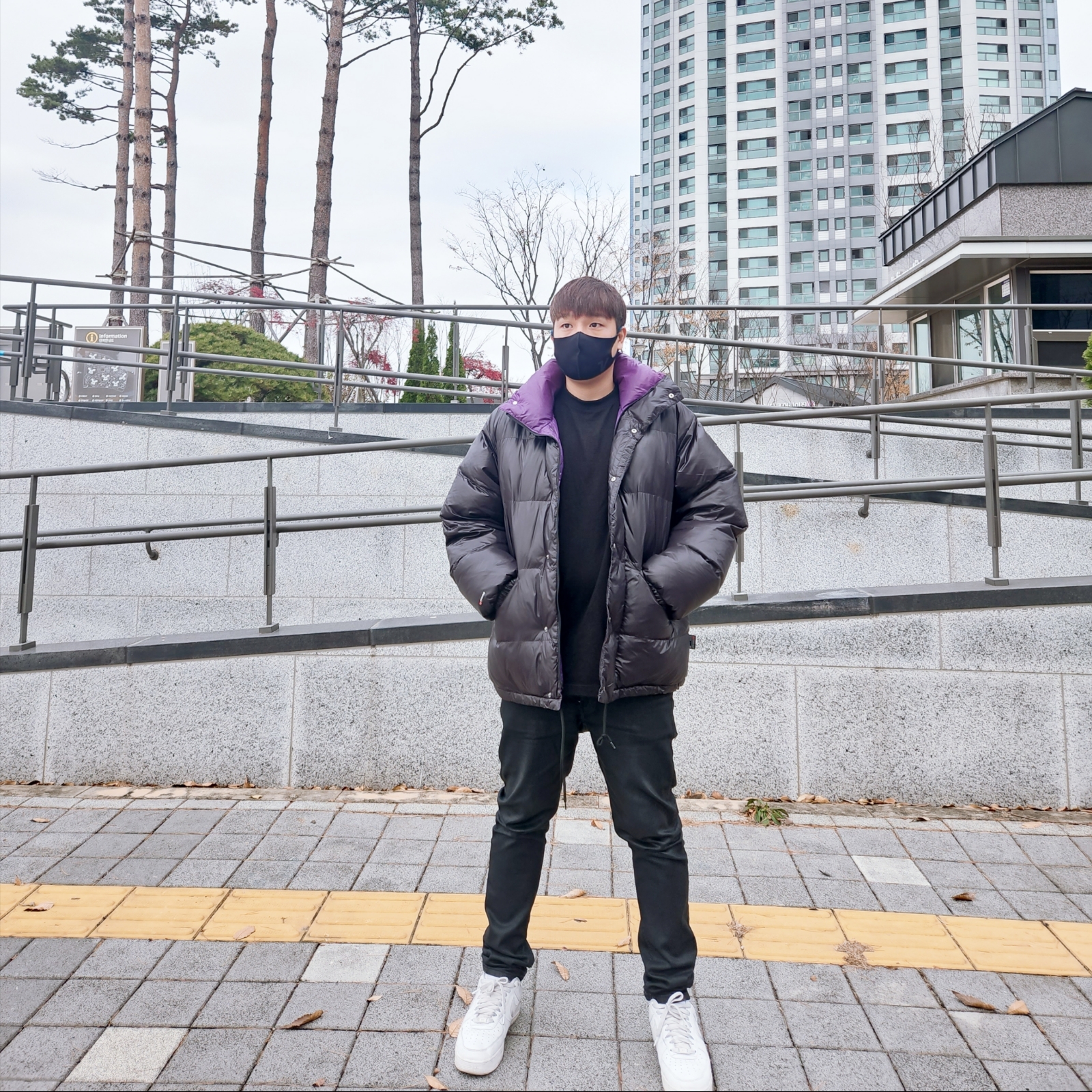 Nike Air Force 1 '07 Low White 착용 스타일 - 2