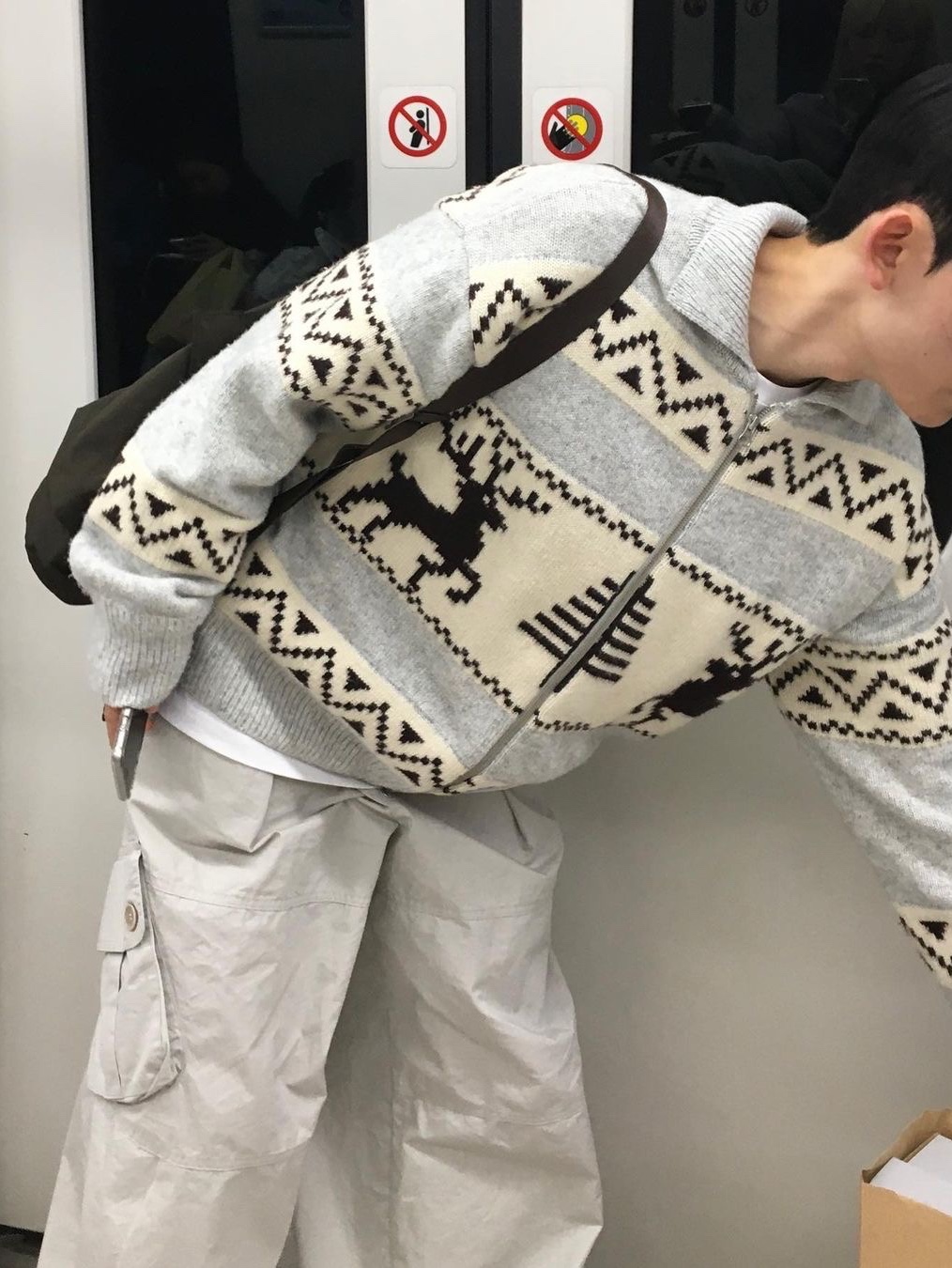 Millo Archive Noble Deer Cowichan Gray 착용 스타일 - 3