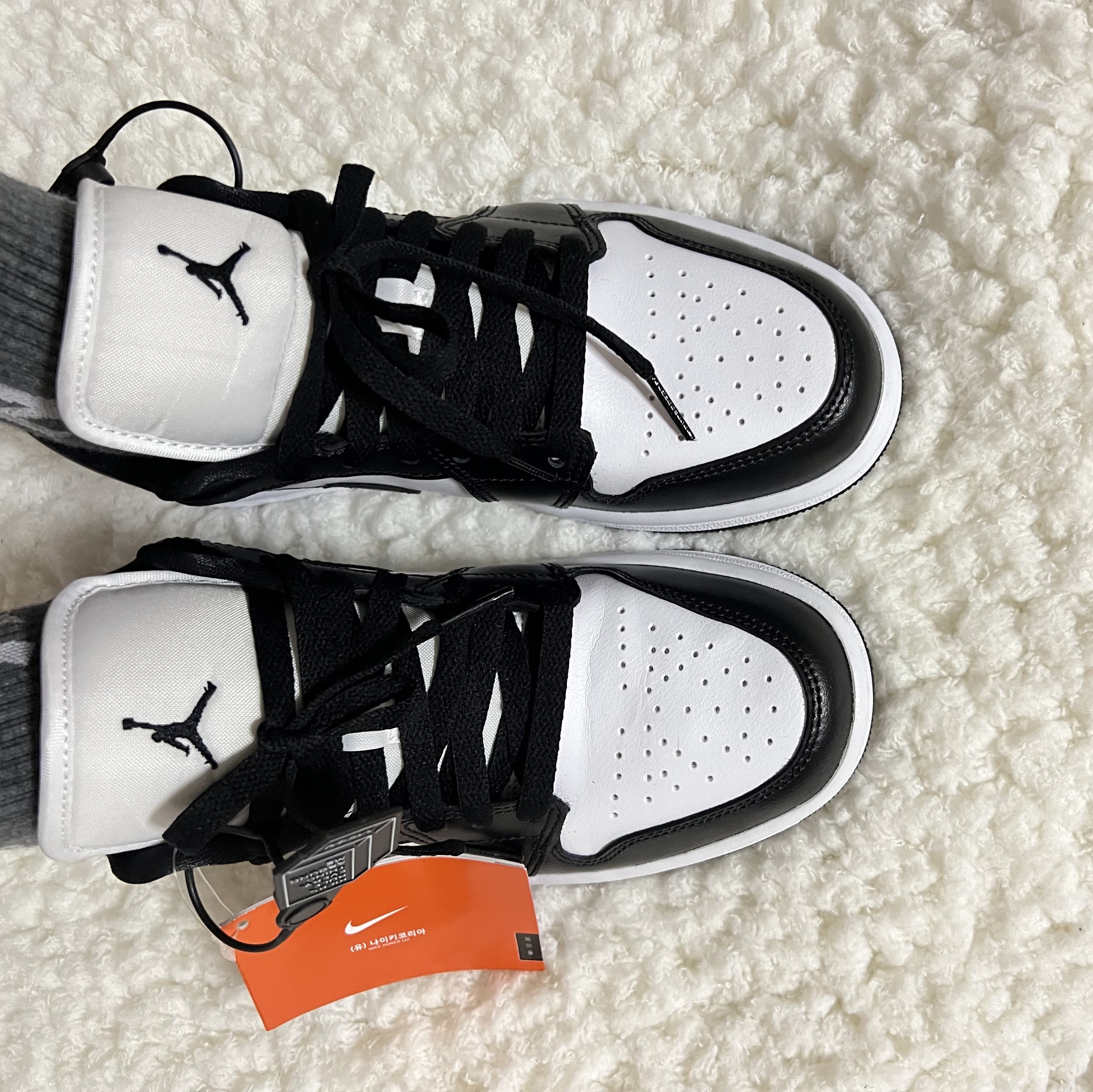 (W) Jordan 1 Low Black and White 착용 스타일 - 3