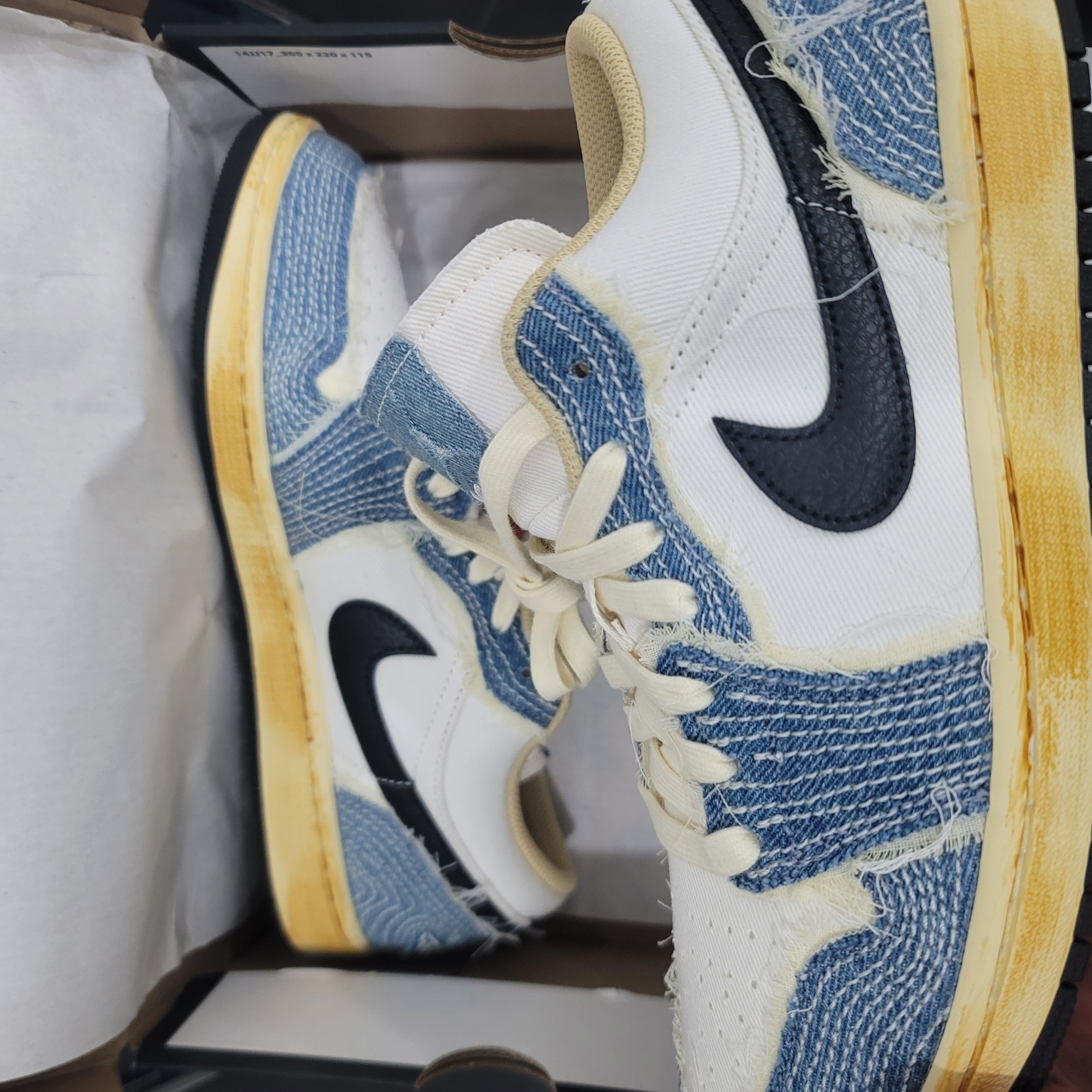 Jordan 1 Low World Make Japan 착용 스타일 - 1