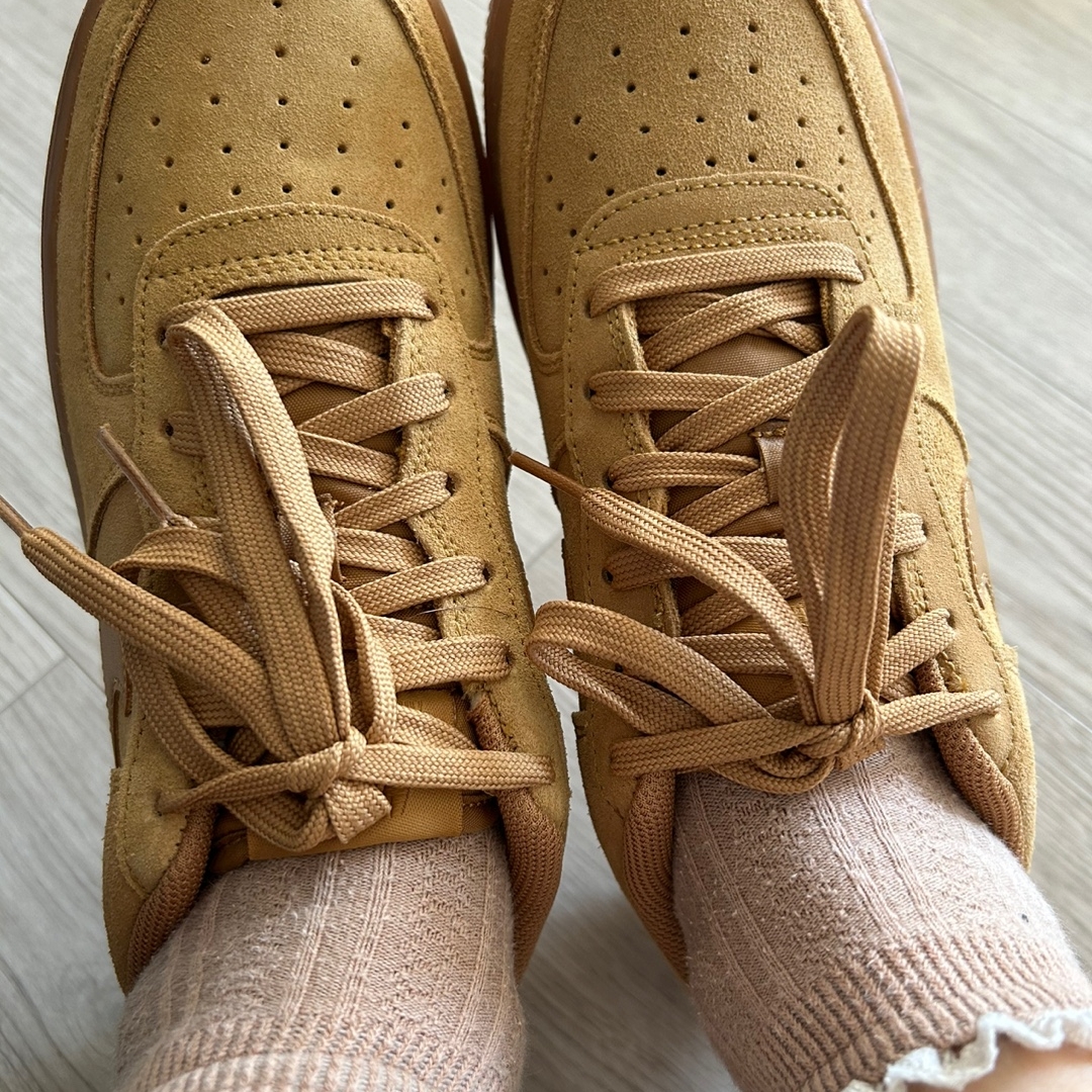 (GS) Nike Air Force 1 LV8 3 Wheat 착용 스타일 - 2