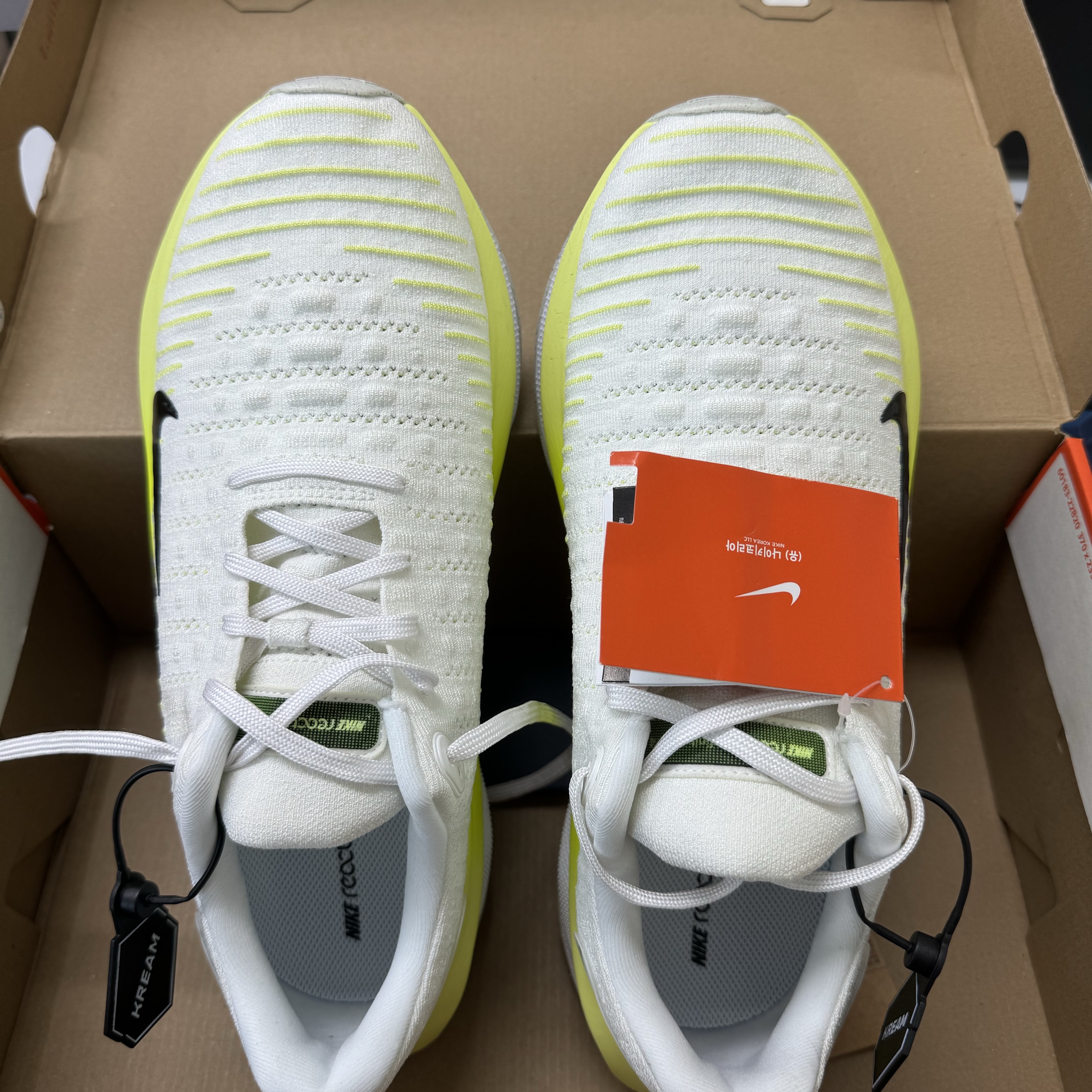 Nike ReactX Infinity Run 4 White Light Lemon Twist 착용 스타일 - 1