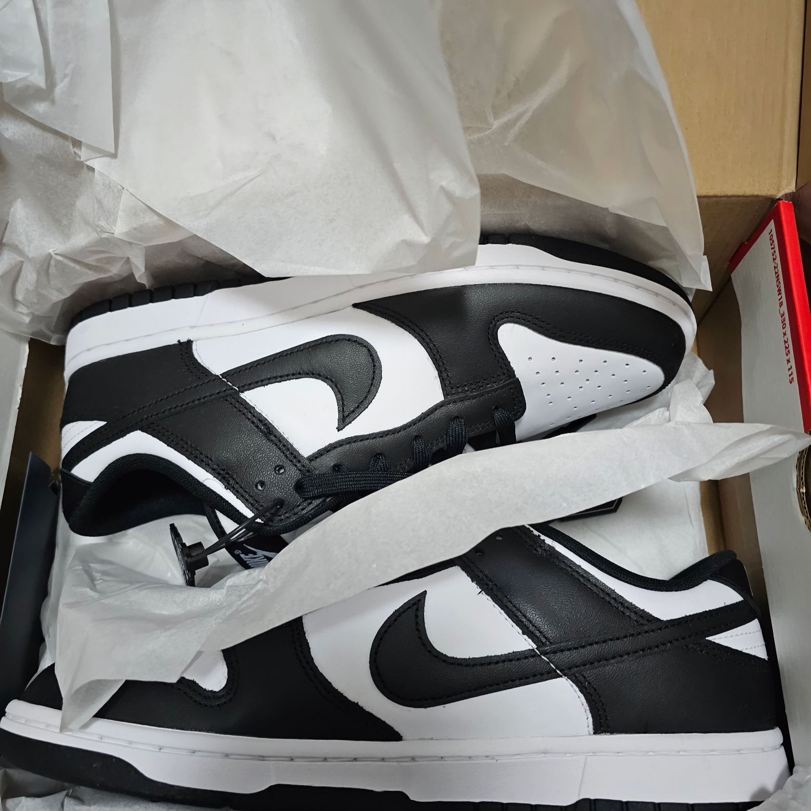 Nike Dunk Low Retro Black 착용 스타일 - 4