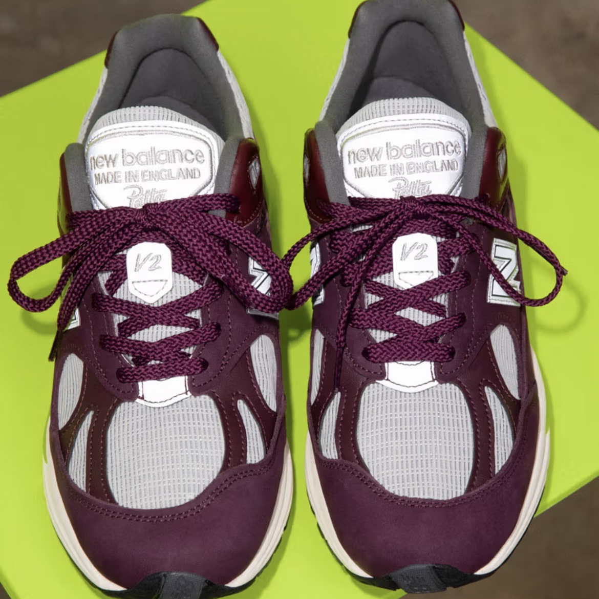 New Balance x Patta 991v2 Made in UK Pickled Beet Safety Yellow 착용 스타일 - 3