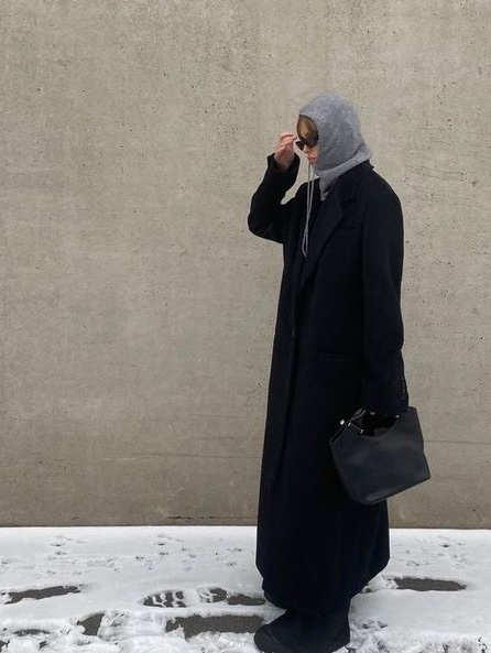Paloma Wool Angels II Balaclava Grey, Lemaire Hood Steel Grey Melange 착용 스타일 - 6