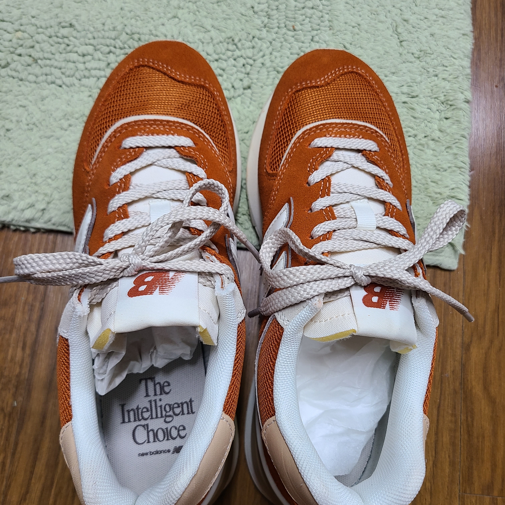 New Balance 574 Legacy Brown White 착용 스타일