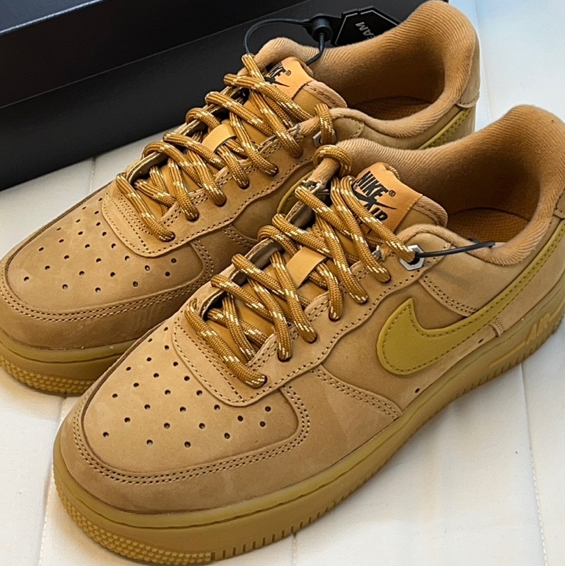 Nike Air Force 1 '07 WB Flax 착용 스타일