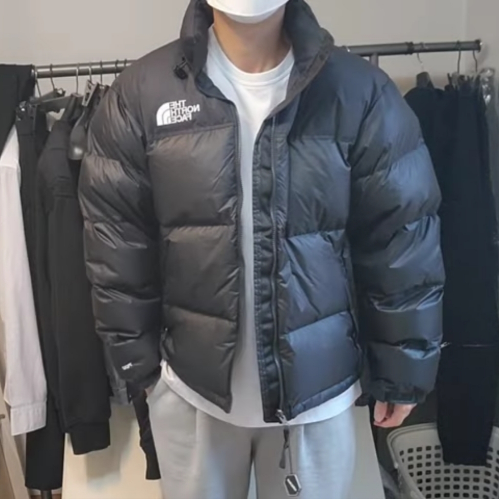 The North Face 1996 Retro Nuptse Down Jacket TNF Black 착용 스타일 - 1