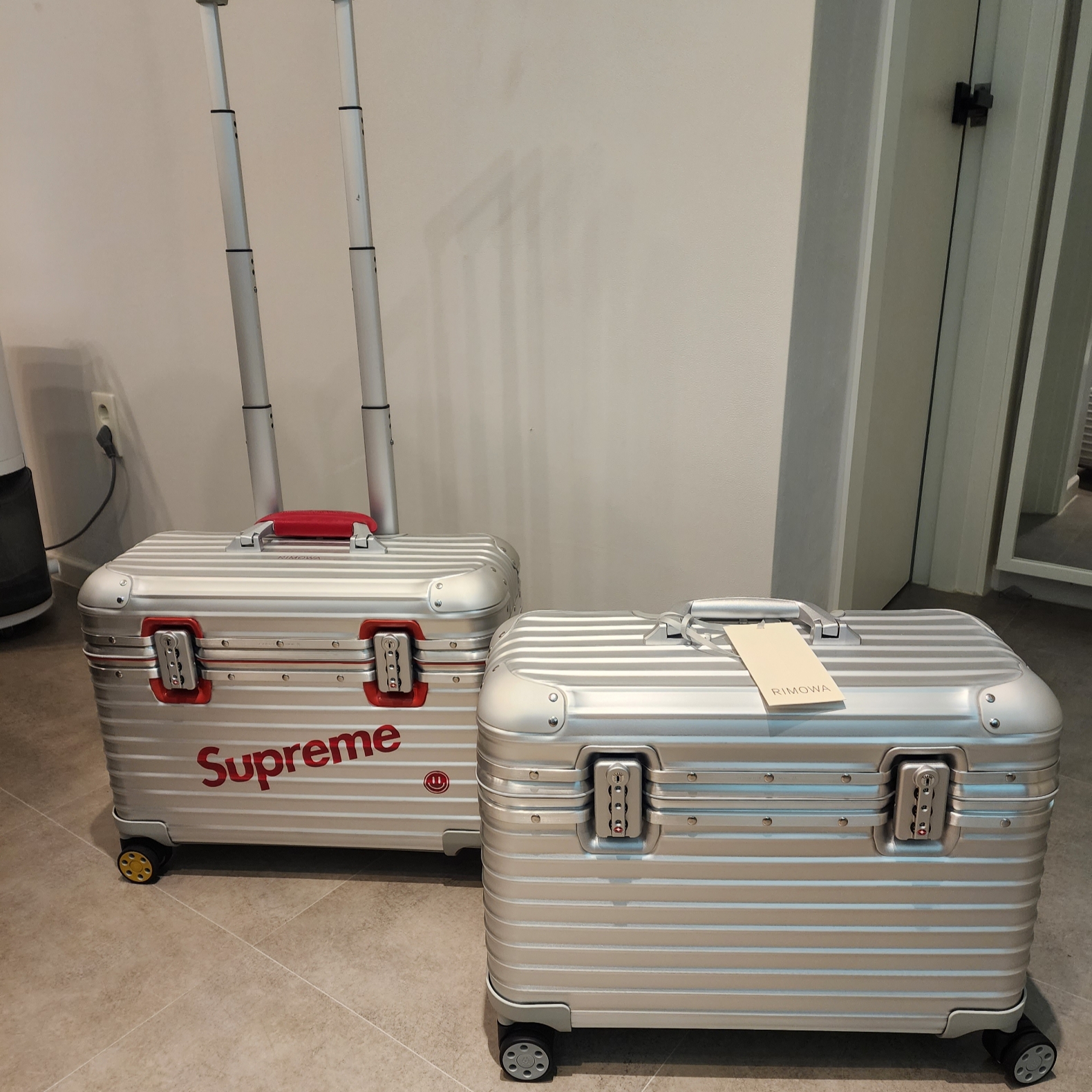 Rimowa Original Pilot Case Silver 착용 스타일