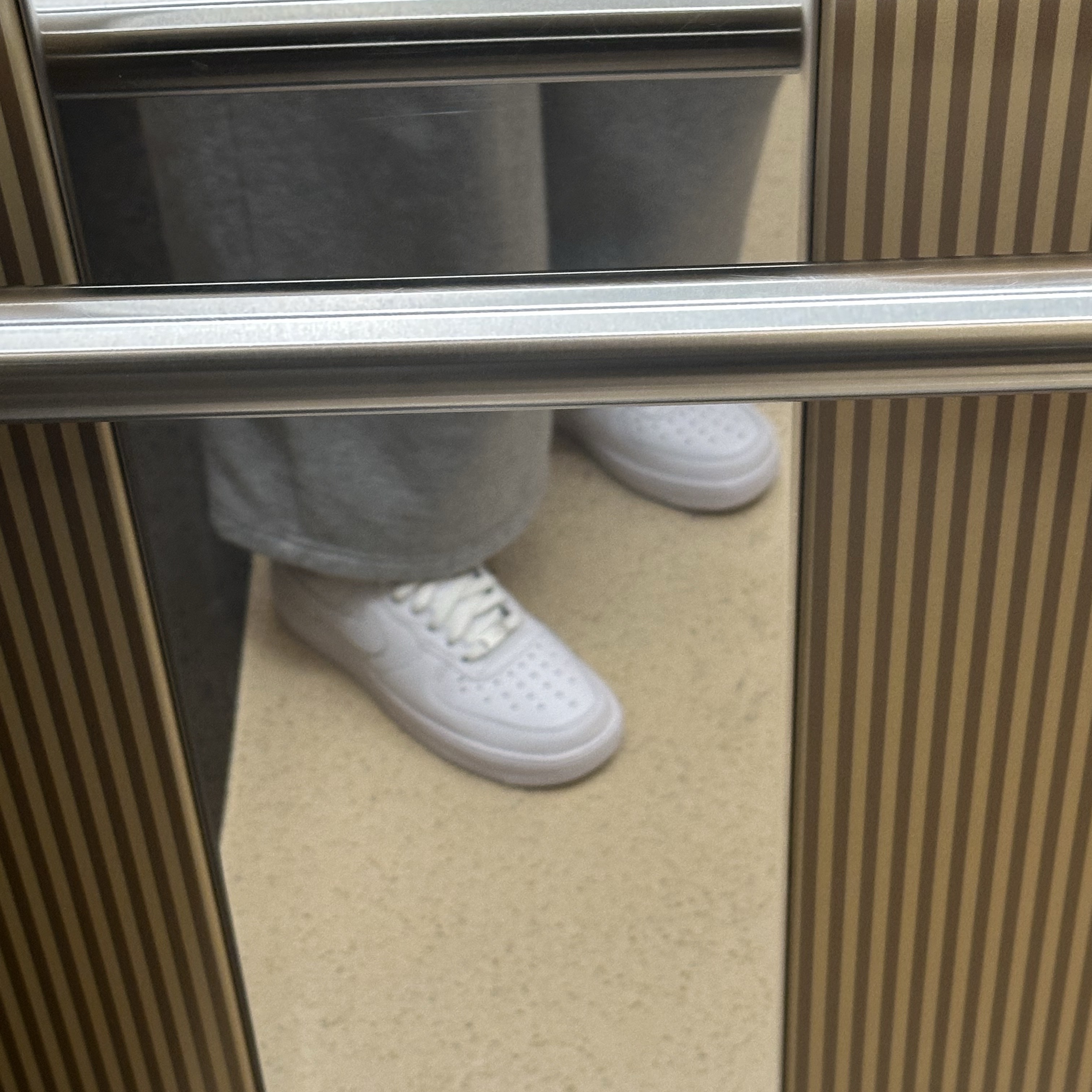 (W) Nike Air Force 1 '07 Low White 착용 스타일