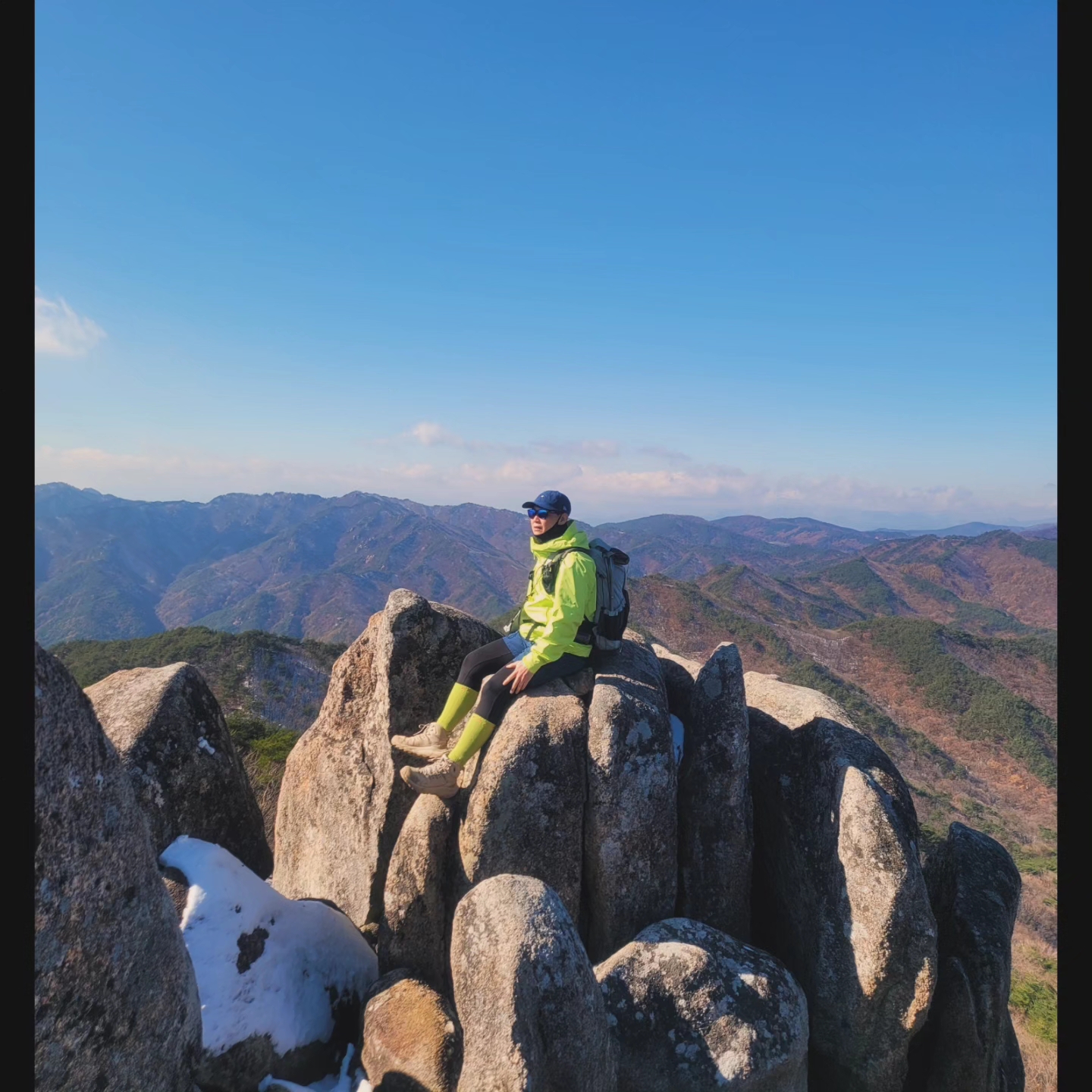 Arc'teryx Beta LT Jacket Offlime, Hoka Kaha 2 Gore-Tex Oxford Tan 착용 스타일 - 2
