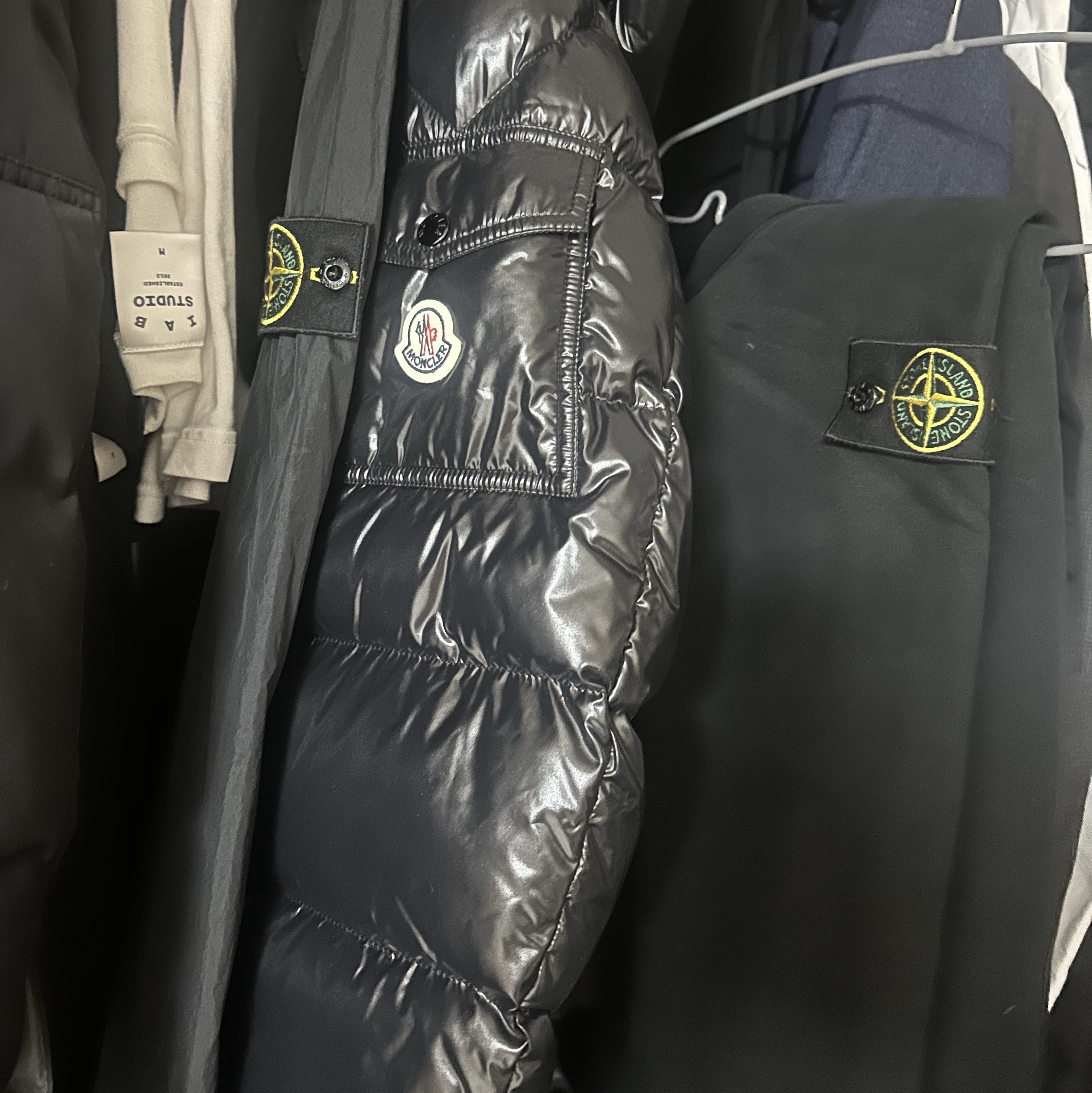 Stone Island 63020 Crewneck Sweatshirt Black - 22FW 착용 스타일