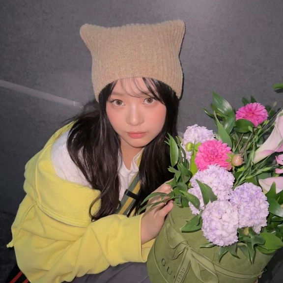 (W) Knwls Precious Beanie Melange Beige 착용 스타일
