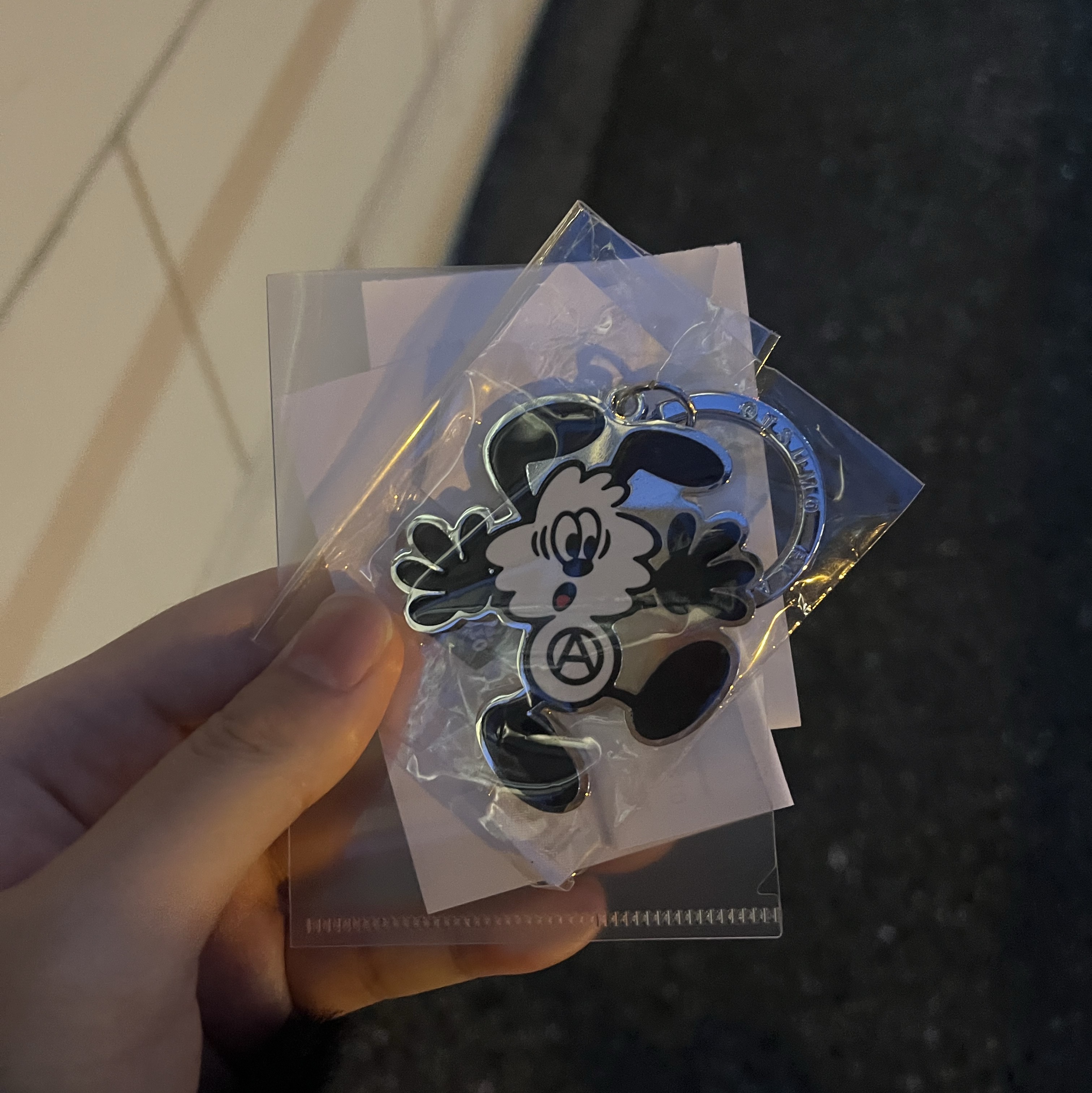 Verdy Otsumo Plaza Key Charm Vick Silver - Otsumo Plaza Exclusive 착용 스타일