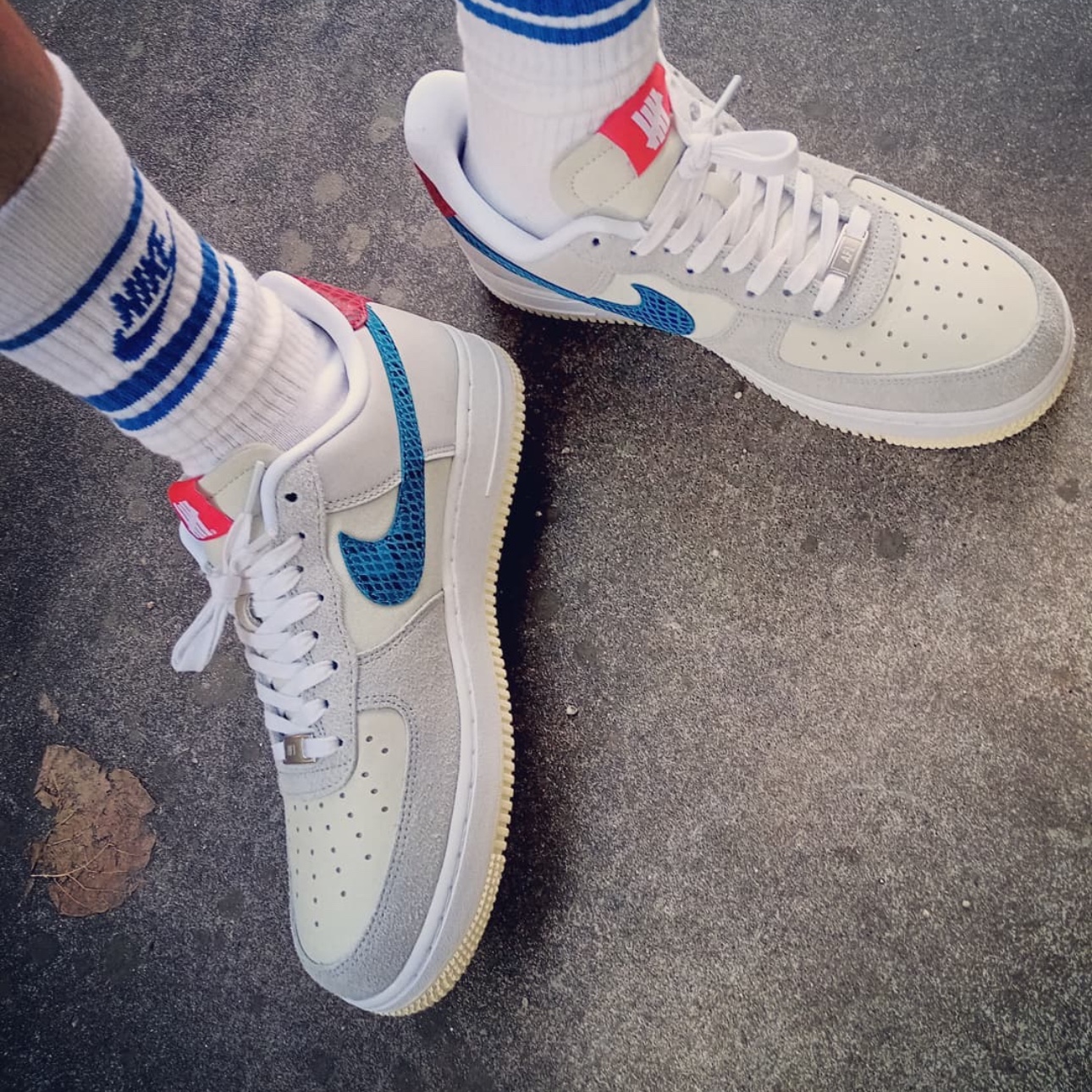 Nike x Undefeated Air Force 1 Low SP 5 On It 착용 스타일 - 3