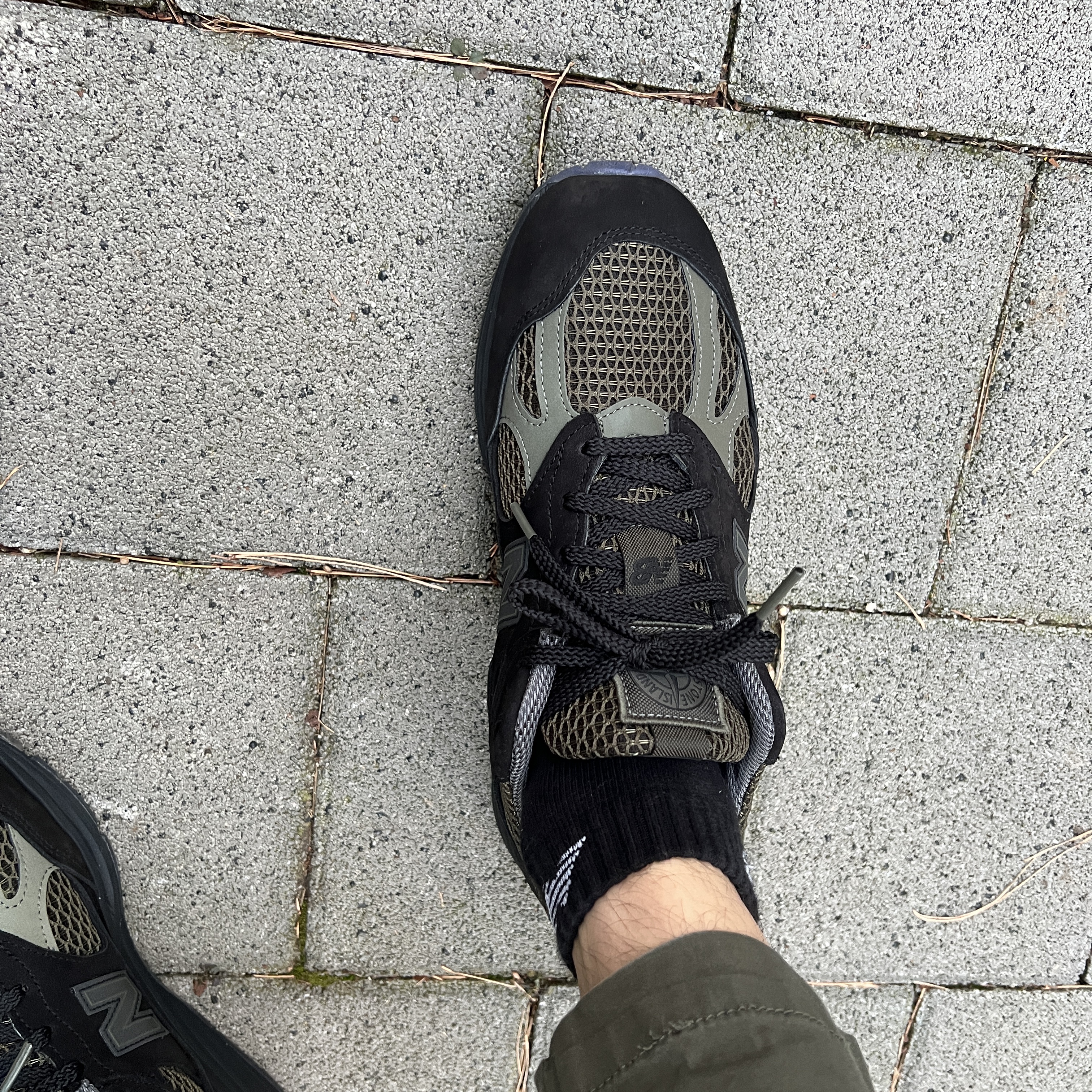 New Balance x Stone Island 991v2 Made in UK Black Olive Night 착용 스타일