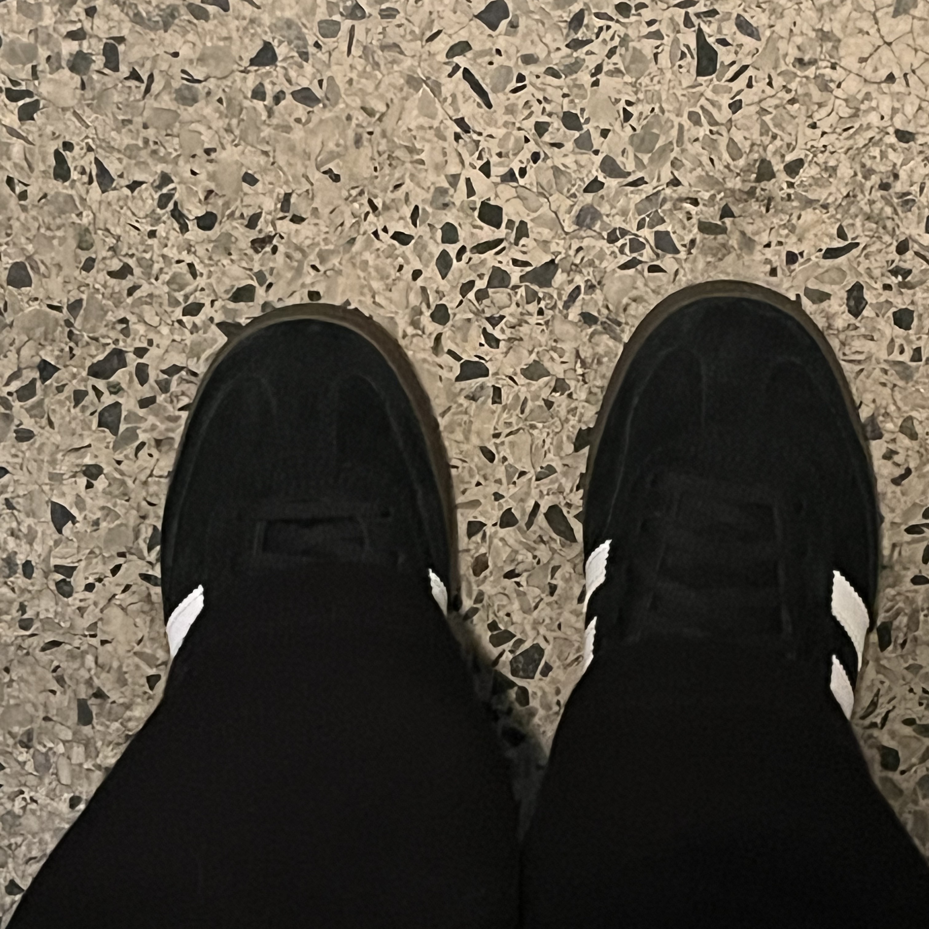 Adidas Spezial Handball Core Black 착용 스타일