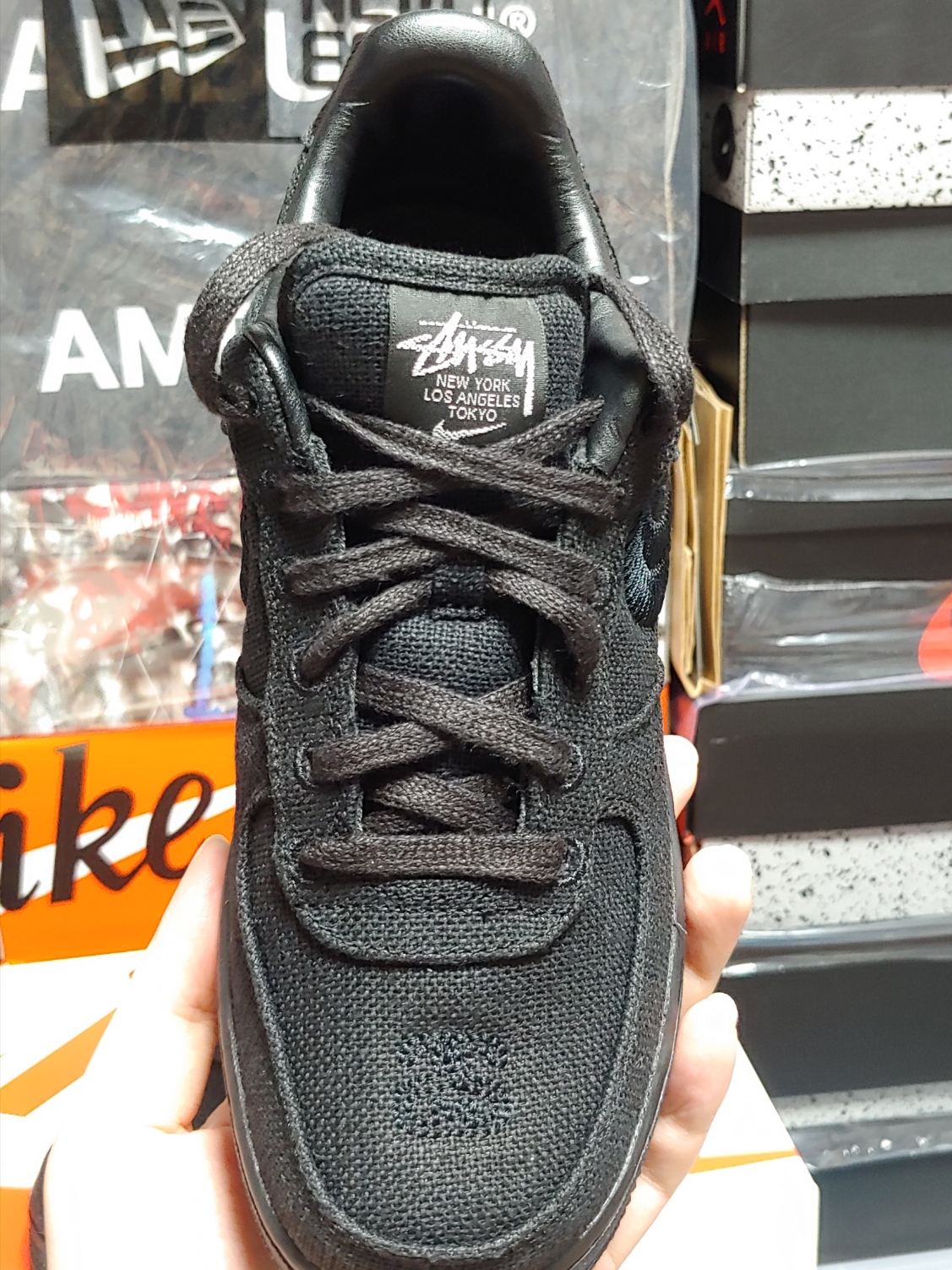 Nike x Stussy Air Force 1 Low Triple Black 착용 스타일 - 1