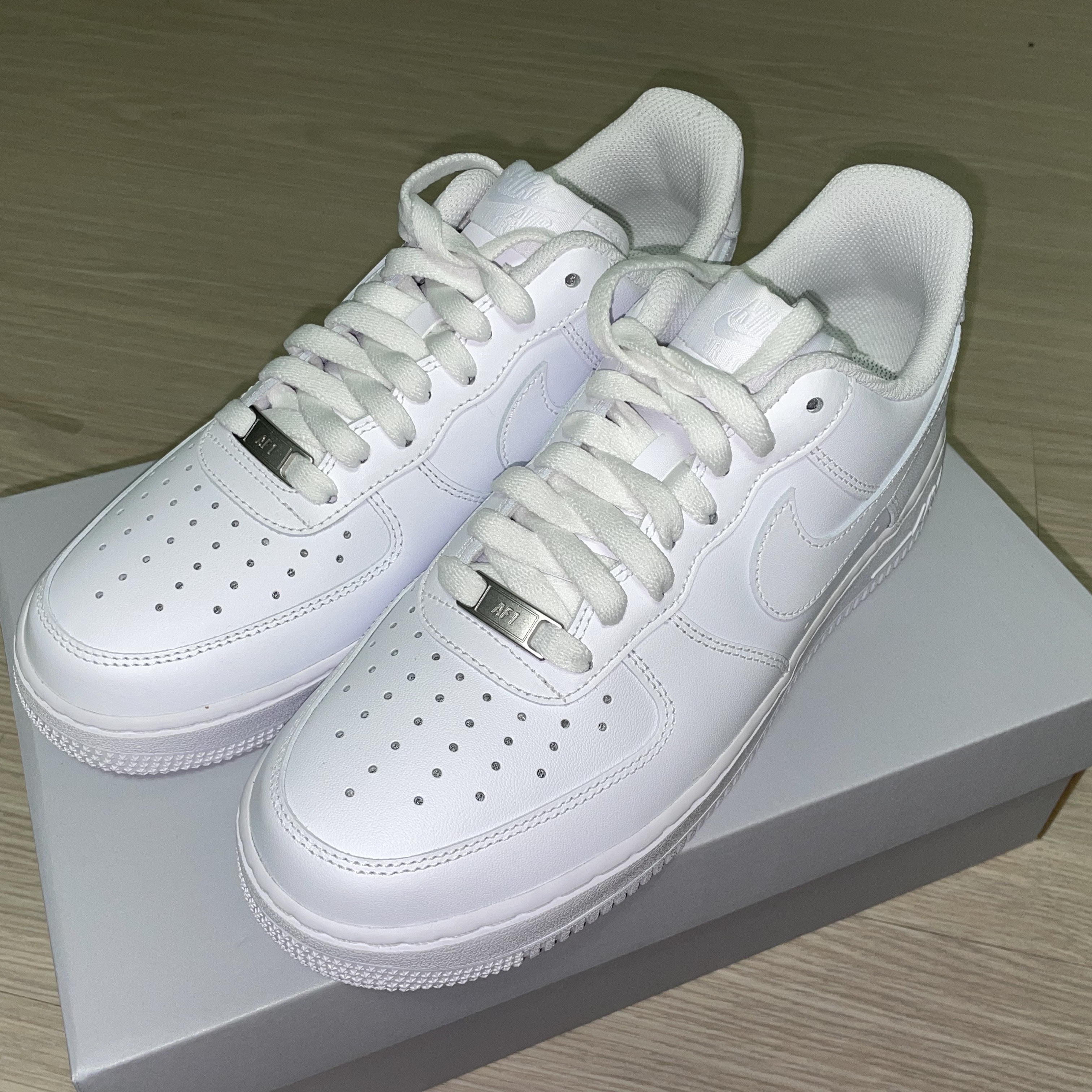 Nike Air Force 1 '07 Low White 착용 스타일 - 1