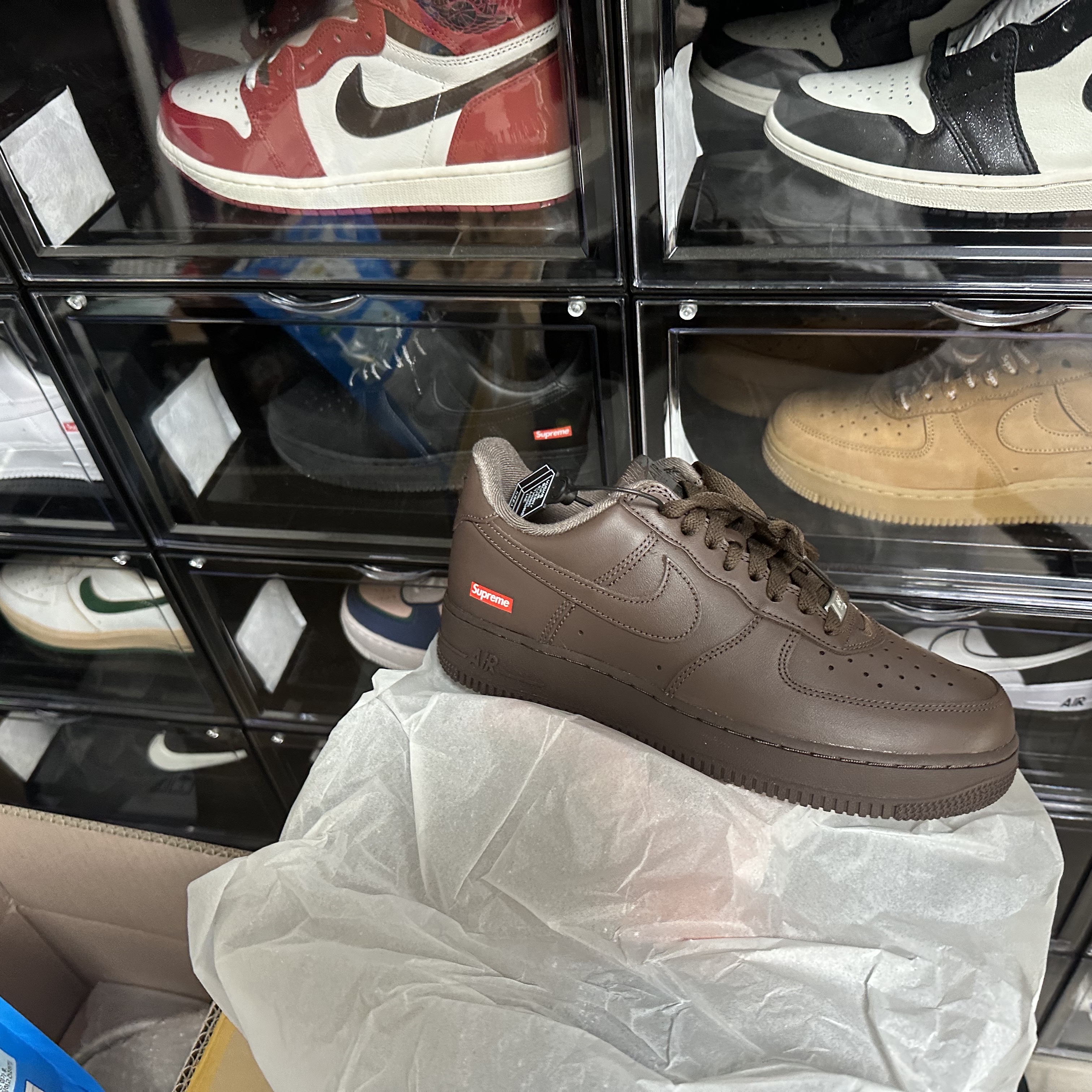 Nike x Supreme Air Force 1 Low Baroque Brown 착용 스타일