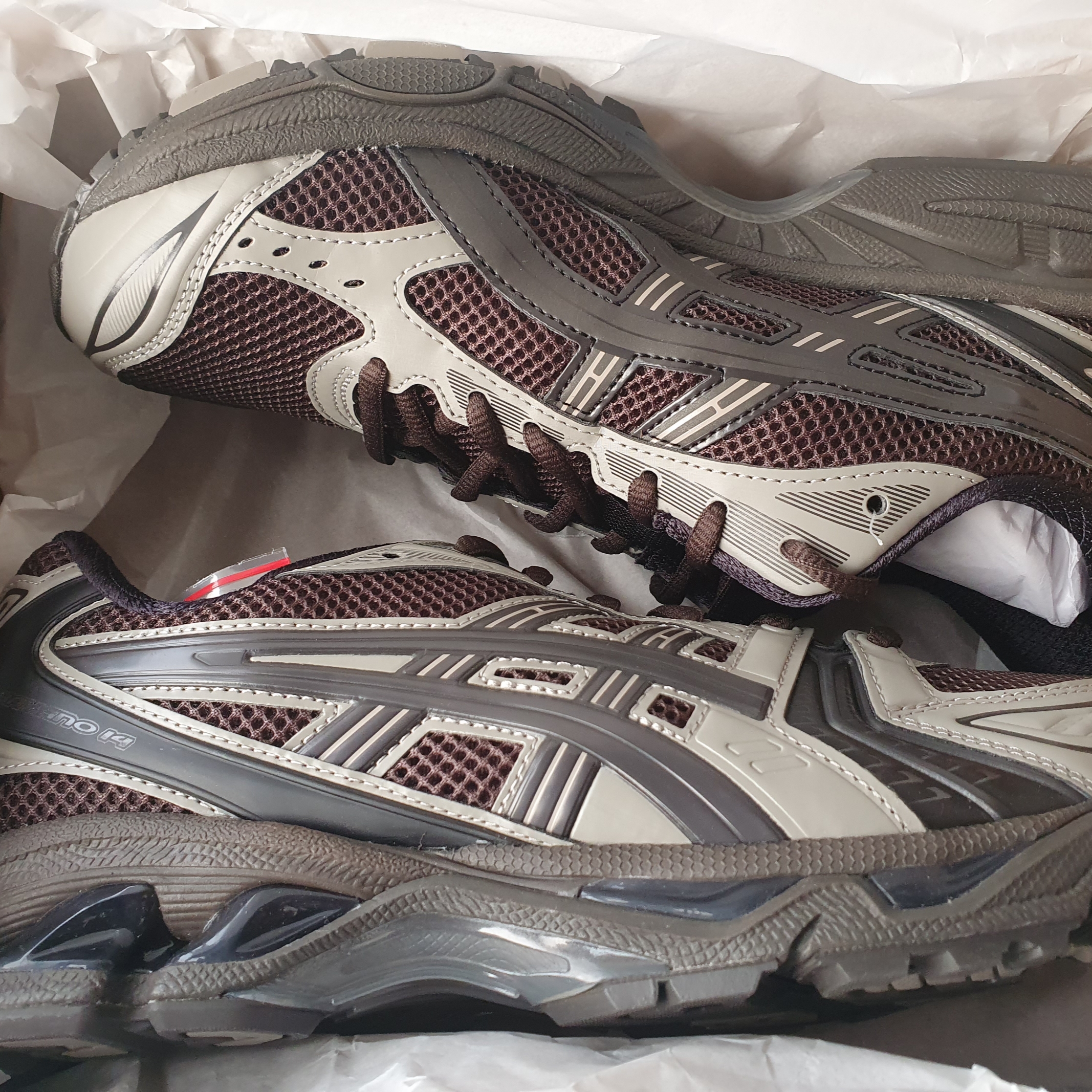Asics x Atmos x Undermycar Gel-Kayano 14 Pepper Black 착용 스타일 - 1