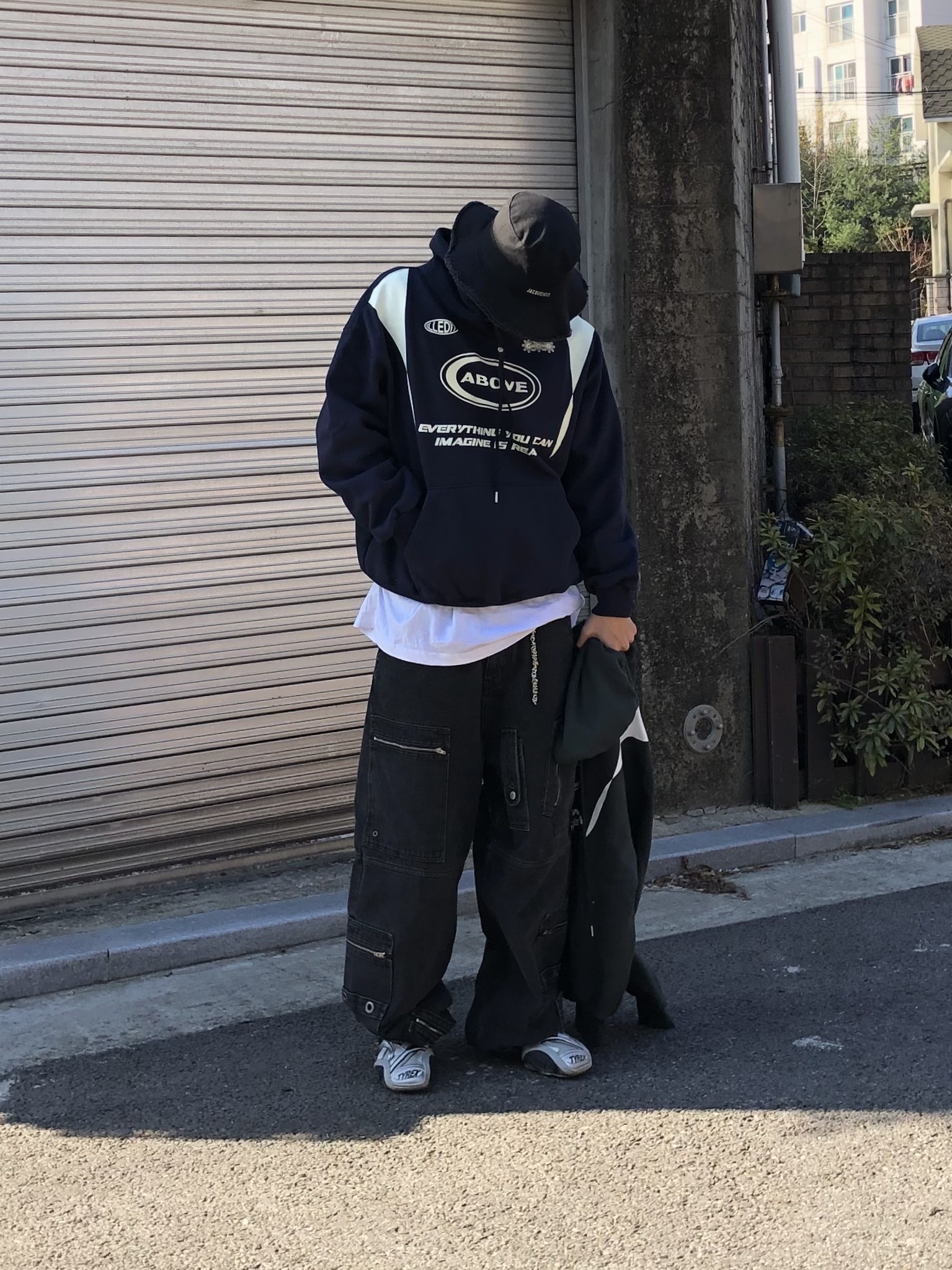 Project G/R Flight Denim Pants Black, Balenciaga Tyrex Sneakers Black Grey 착용 스타일 - 5