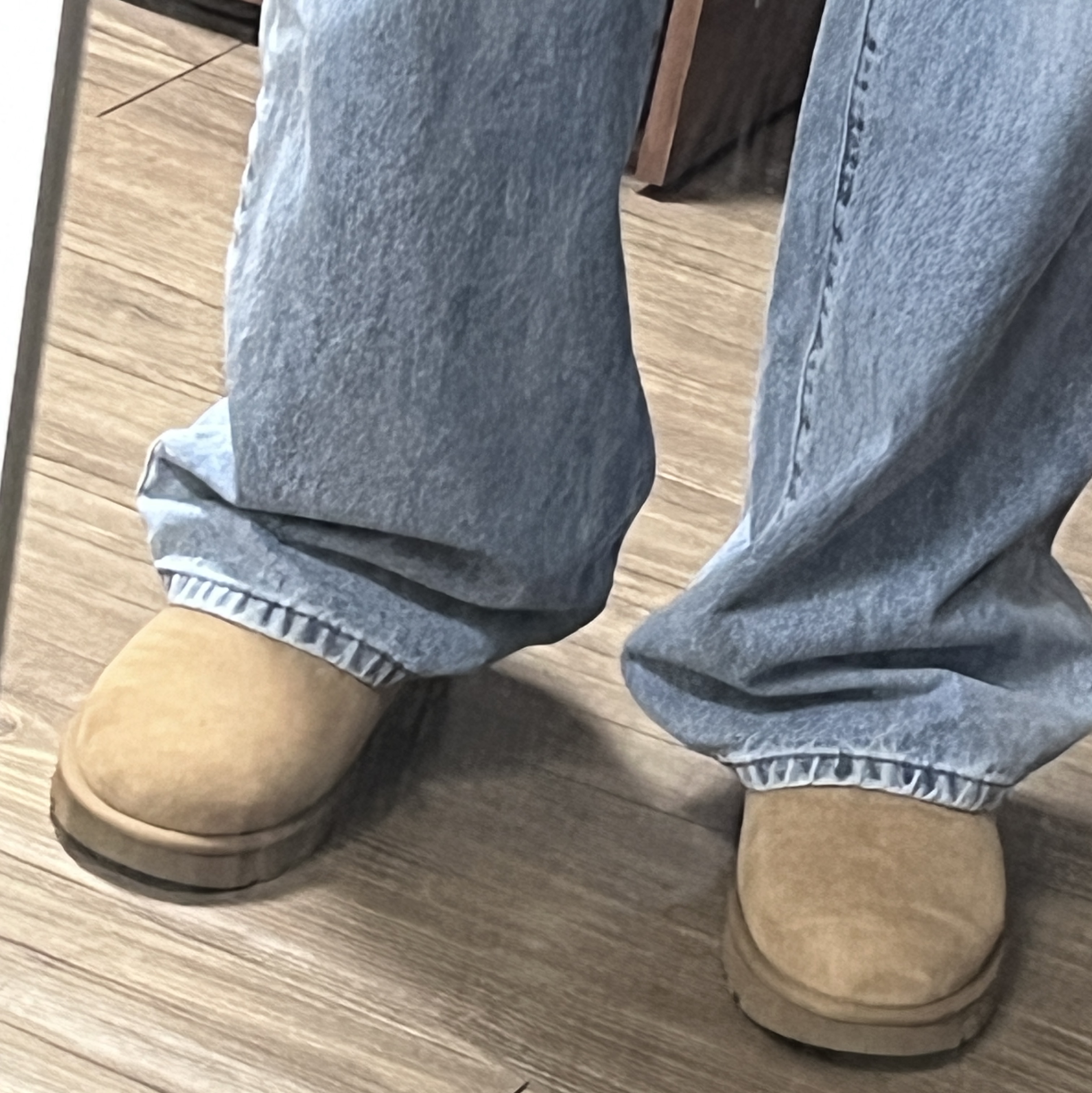 (W) UGG Classic Mini II Boots Chestnut 착용 스타일