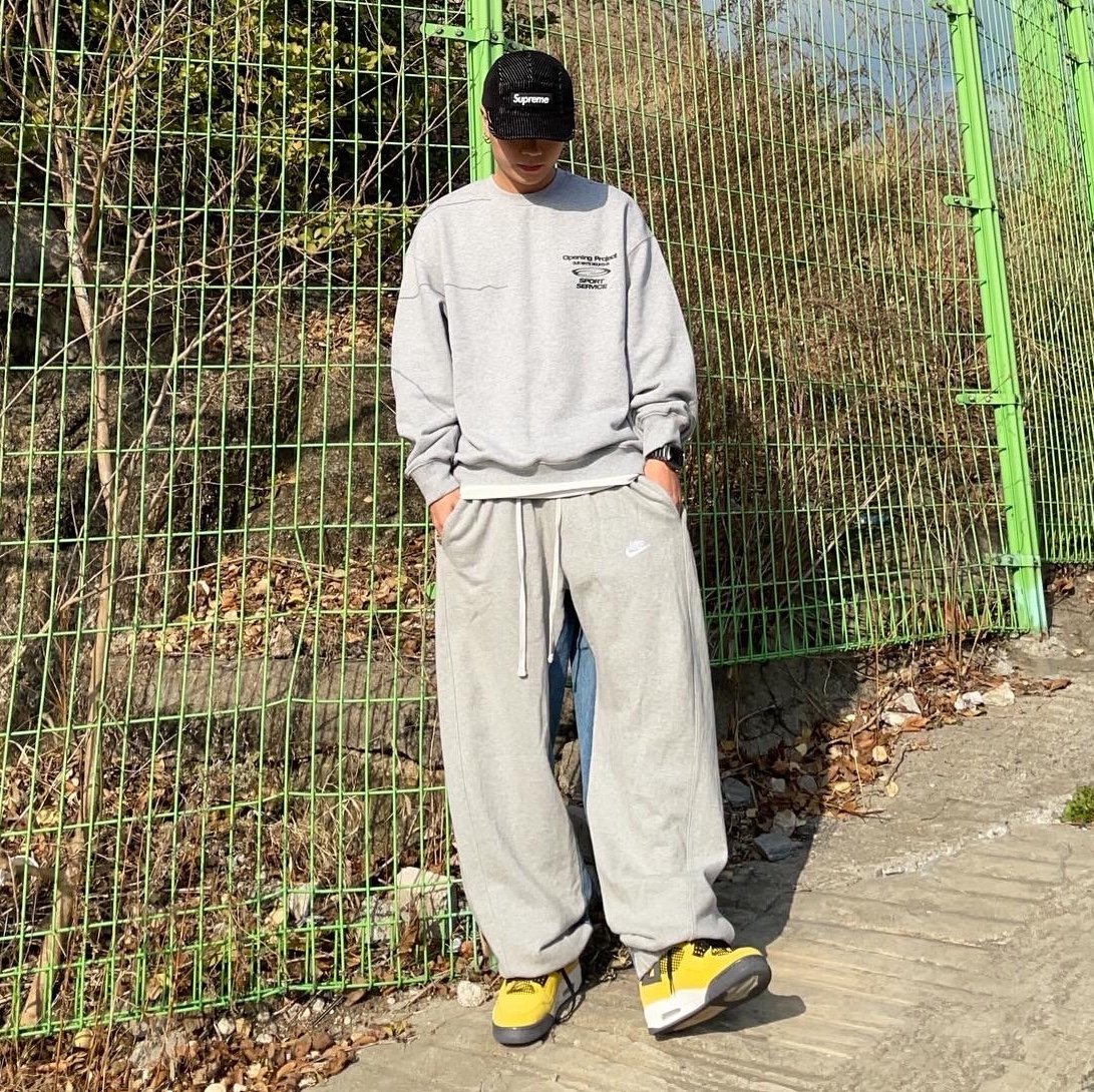 Jordan 4 Retro Tour Yellow 착용 스타일