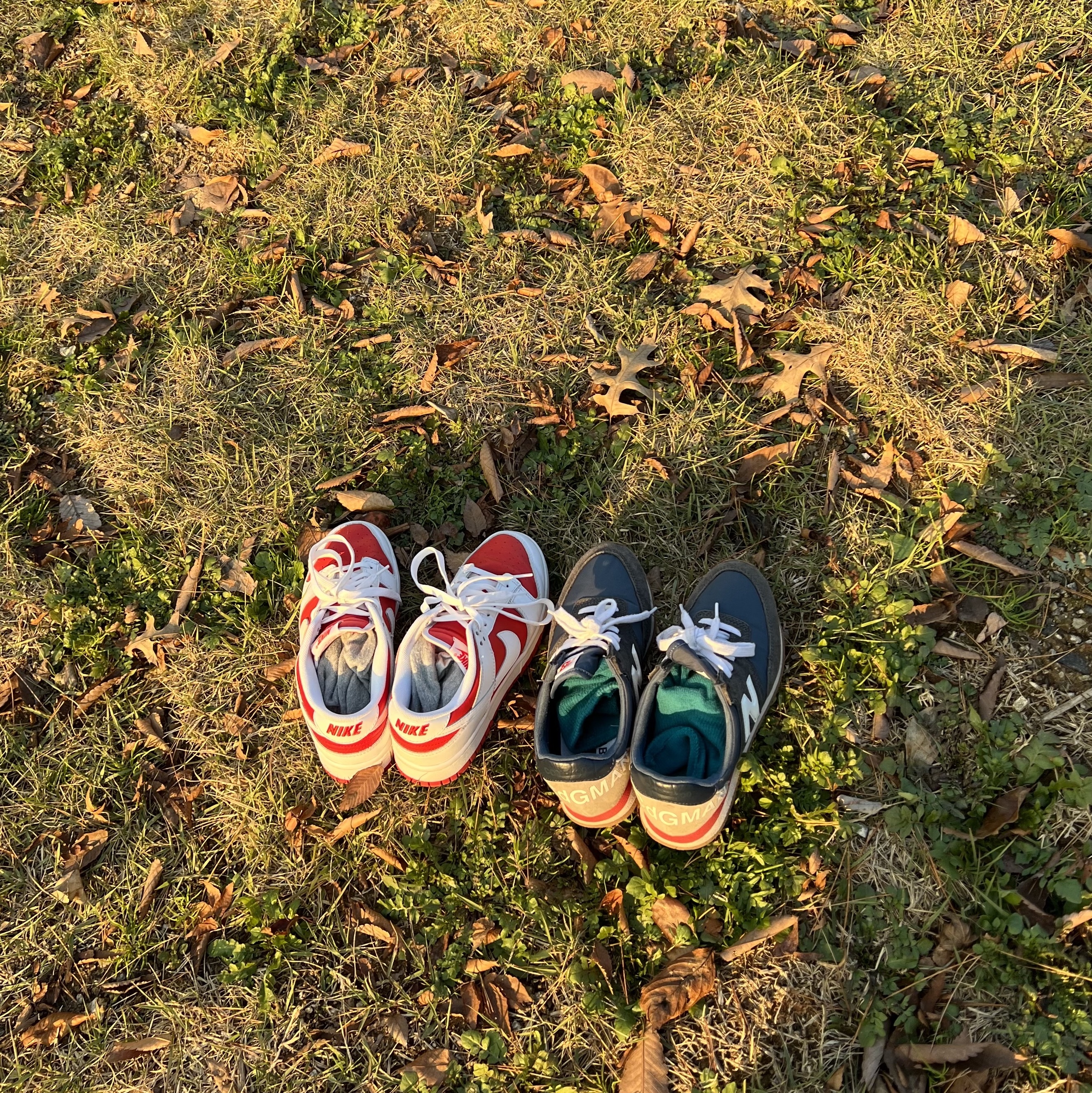 Nike Dunk Low Retro Championship Red 착용 스타일