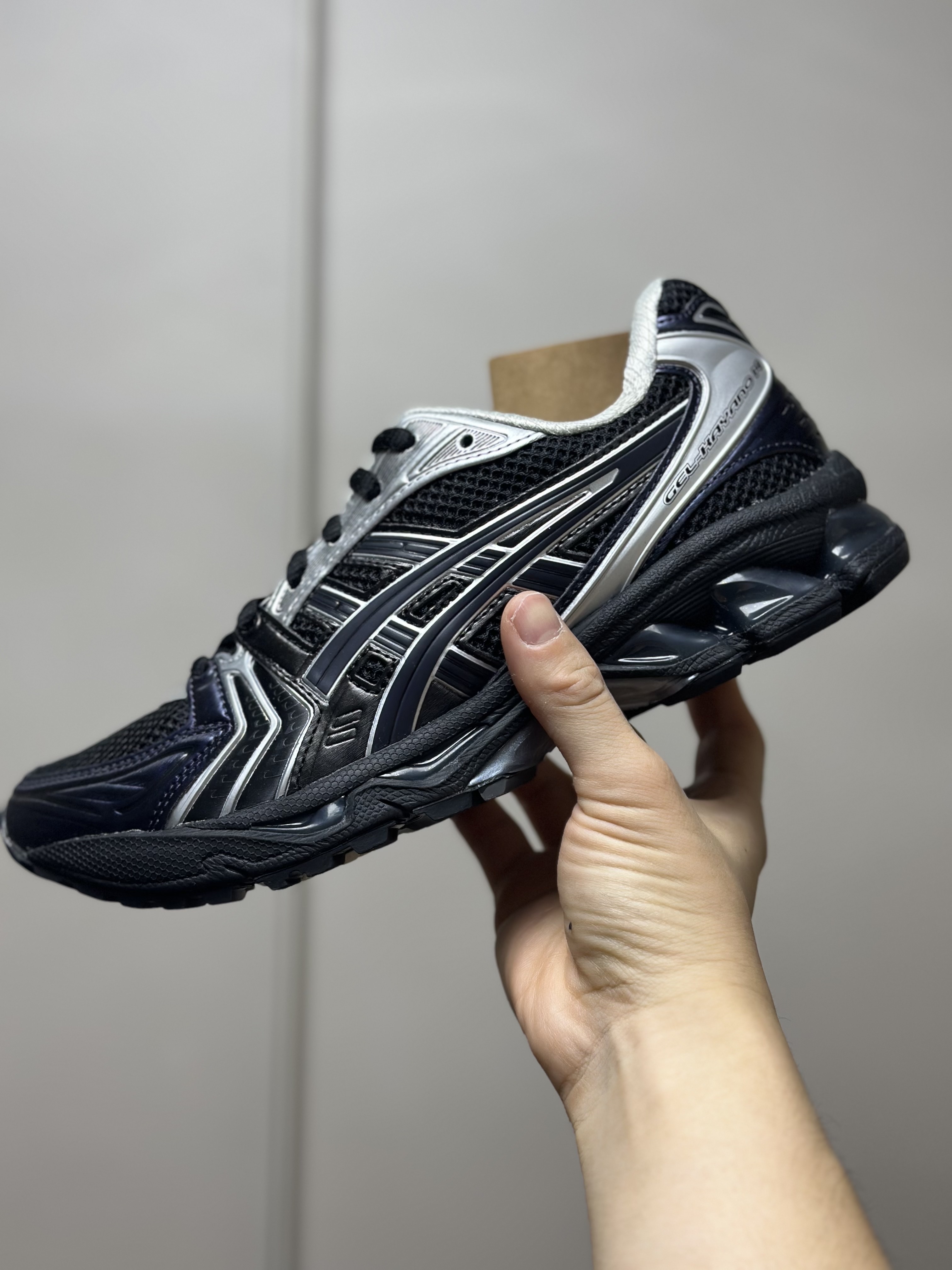 Asics x Atmos x Undermycar Gel-Kayano 14 Black Pure Silver 착용 스타일