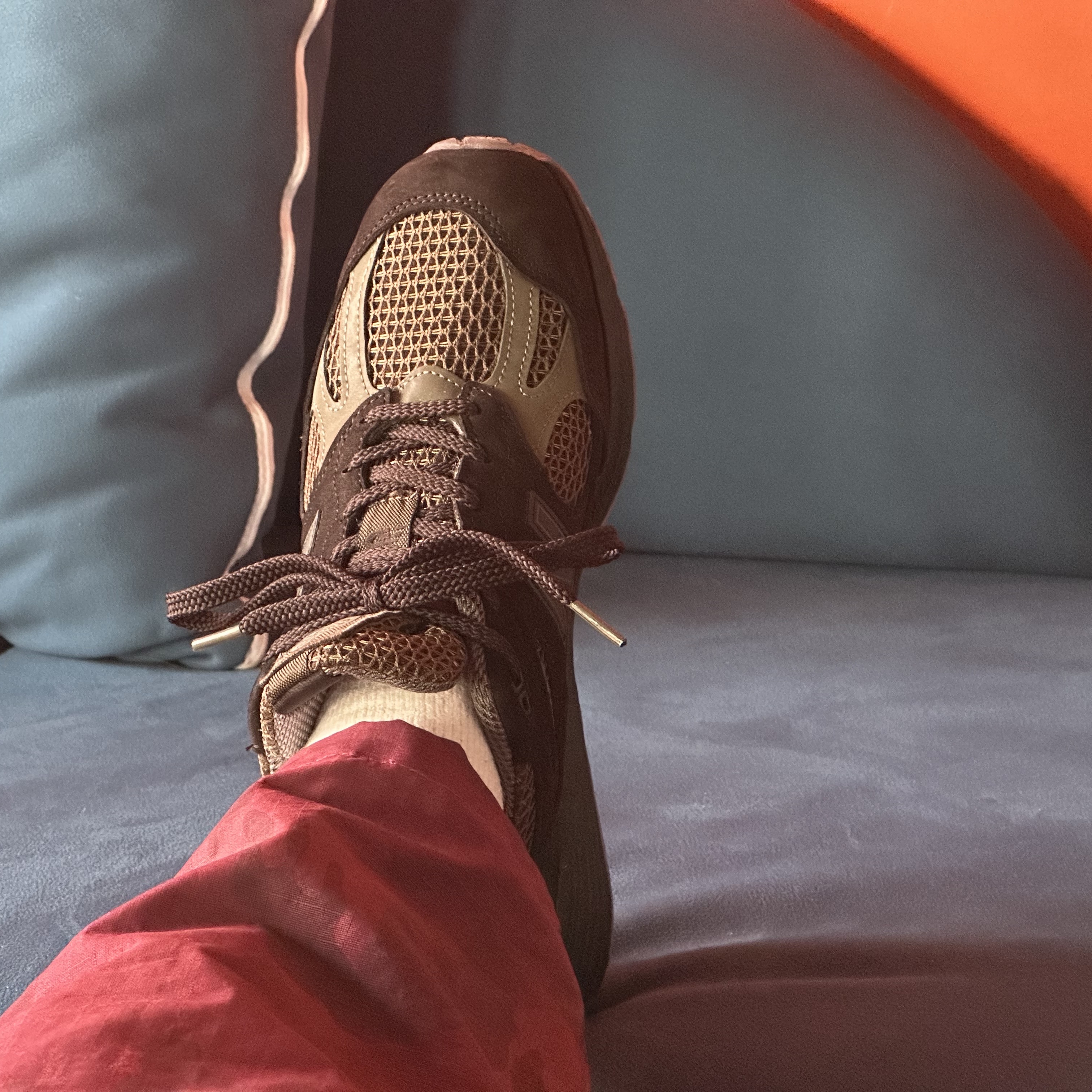 New Balance x Stone Island 991v2 Made in UK Black Olive Night, Supreme x Stone Island Reactive Ice Camo Ripstop Cargo Pants Red - 22SS 착용 스타일 - 4