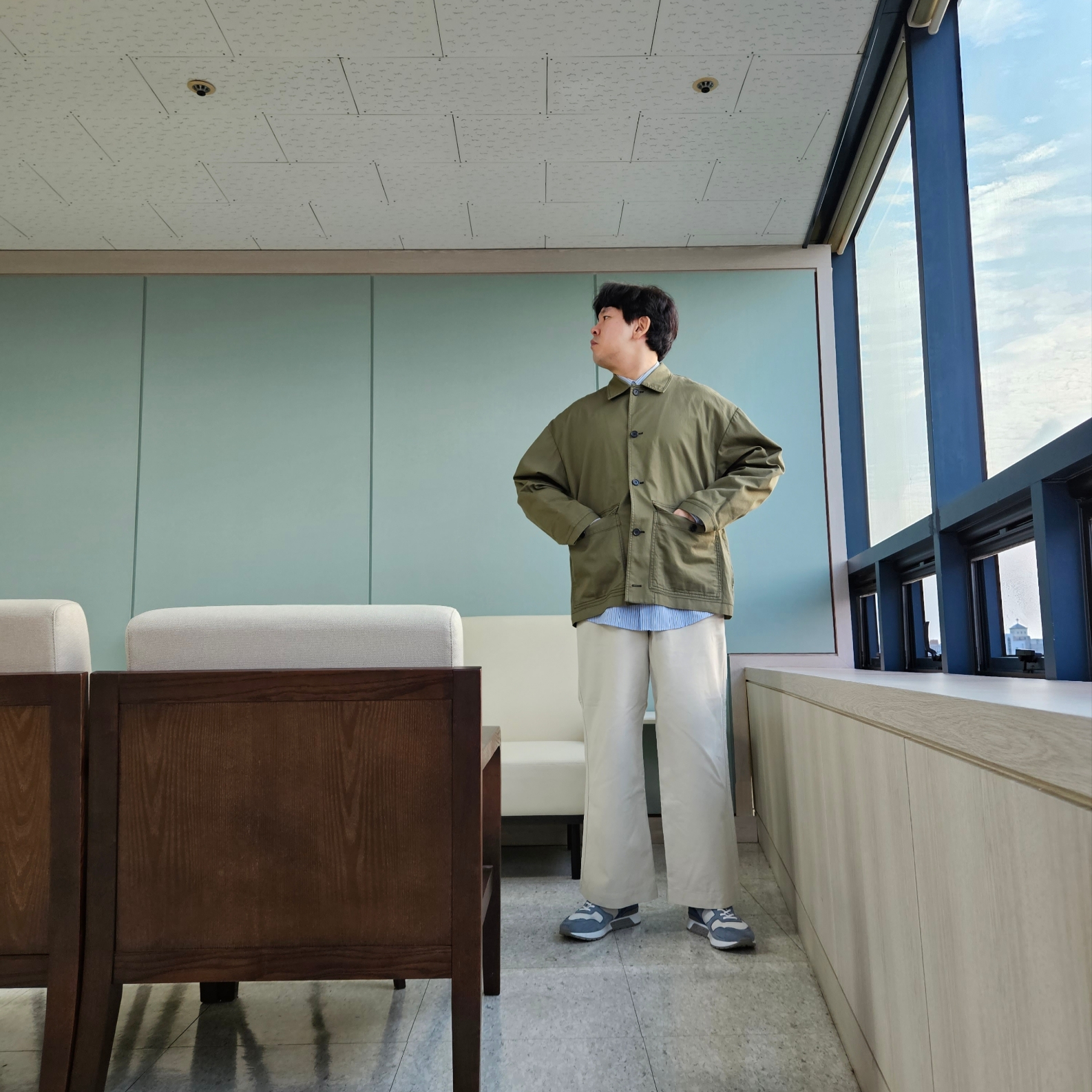 Uniqlo x Marni Oversized Utility Jacket Olive 착용 스타일 - 3