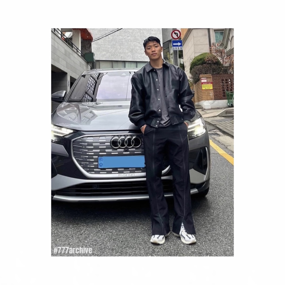 Supreme Gore-Tex Infinium Windstopper Leather Varsity Jacket Black - 23FW 착용 스타일 - 1