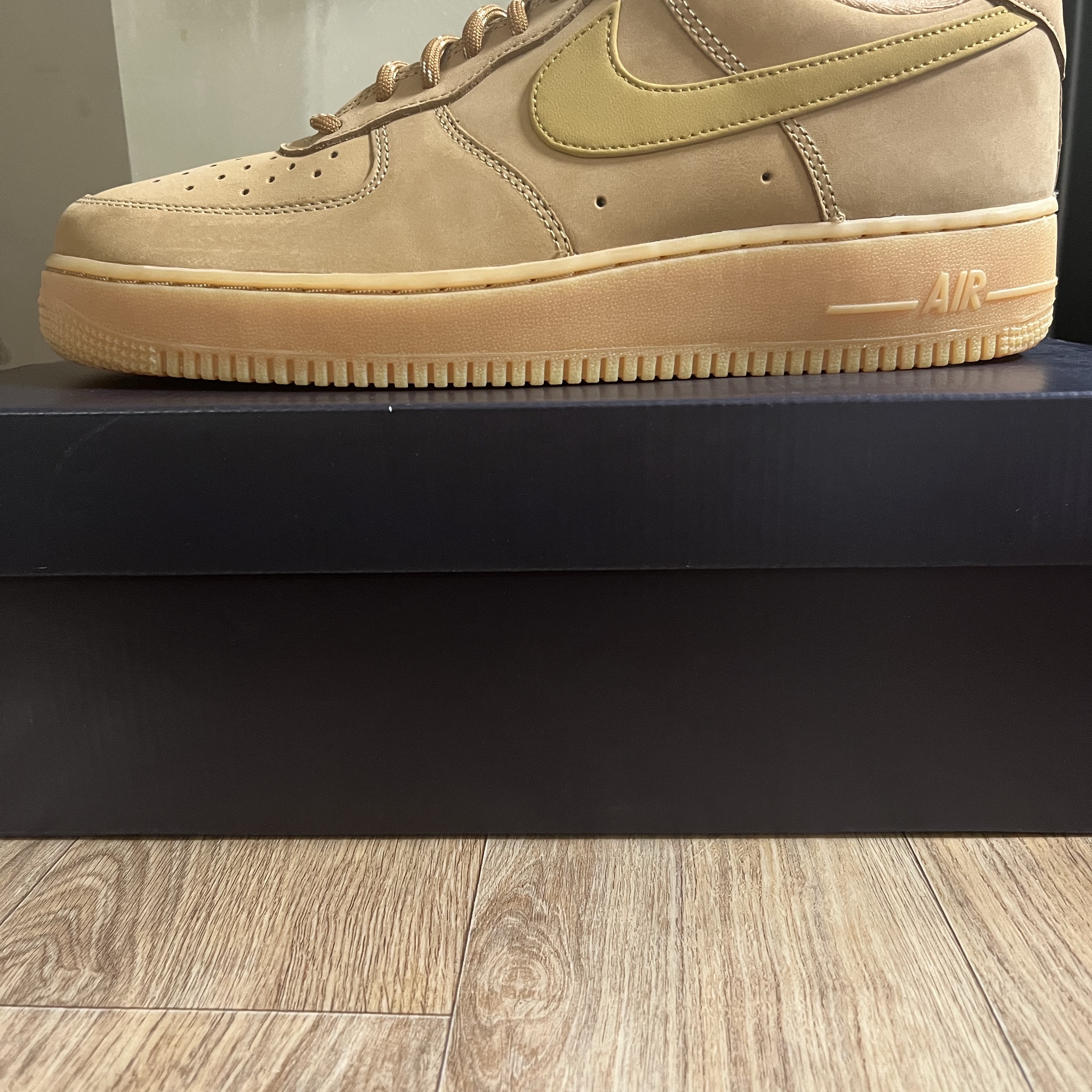 Nike Air Force 1 '07 WB Flax 착용 스타일 - 2