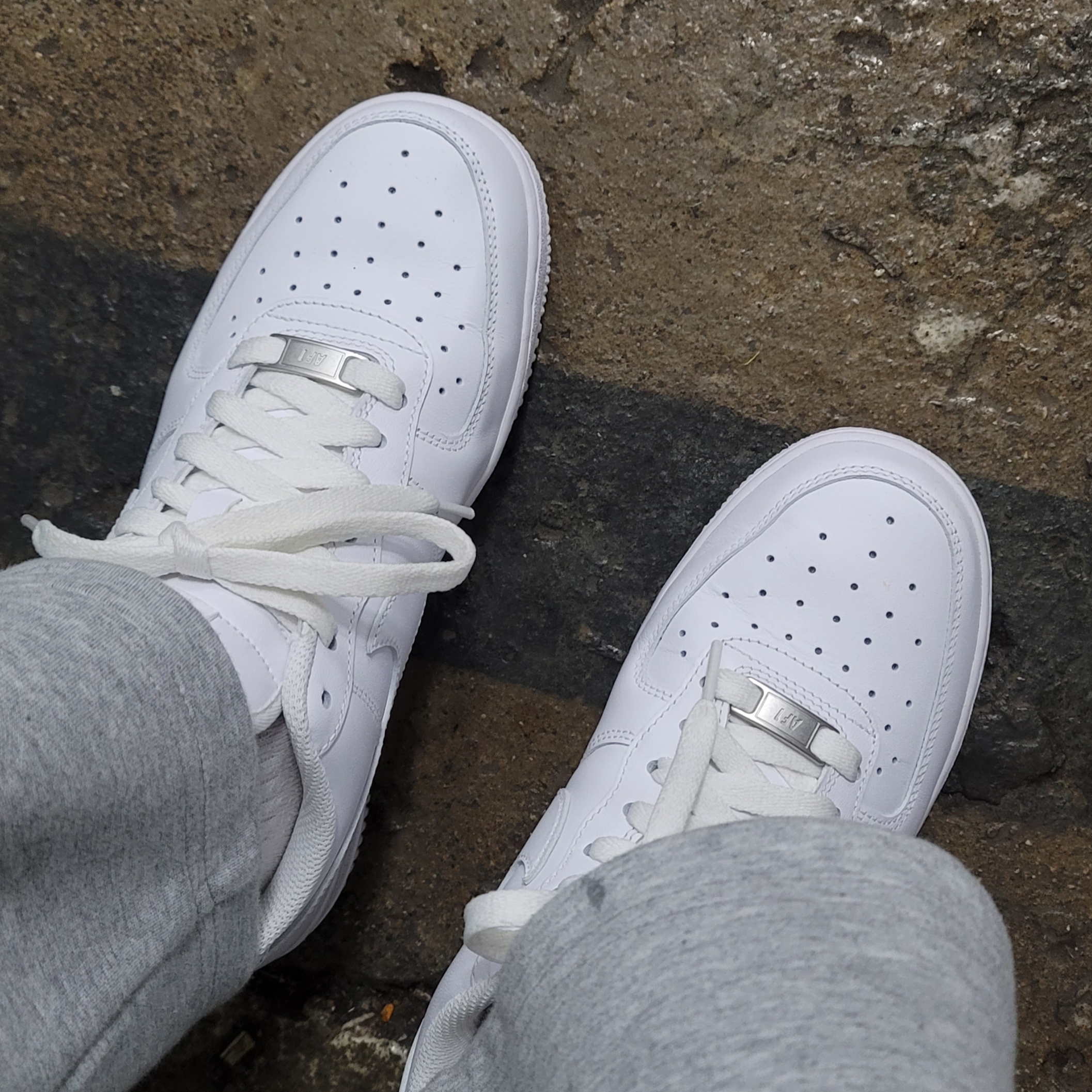 (W) Nike Air Force 1 '07 Low White 착용 스타일