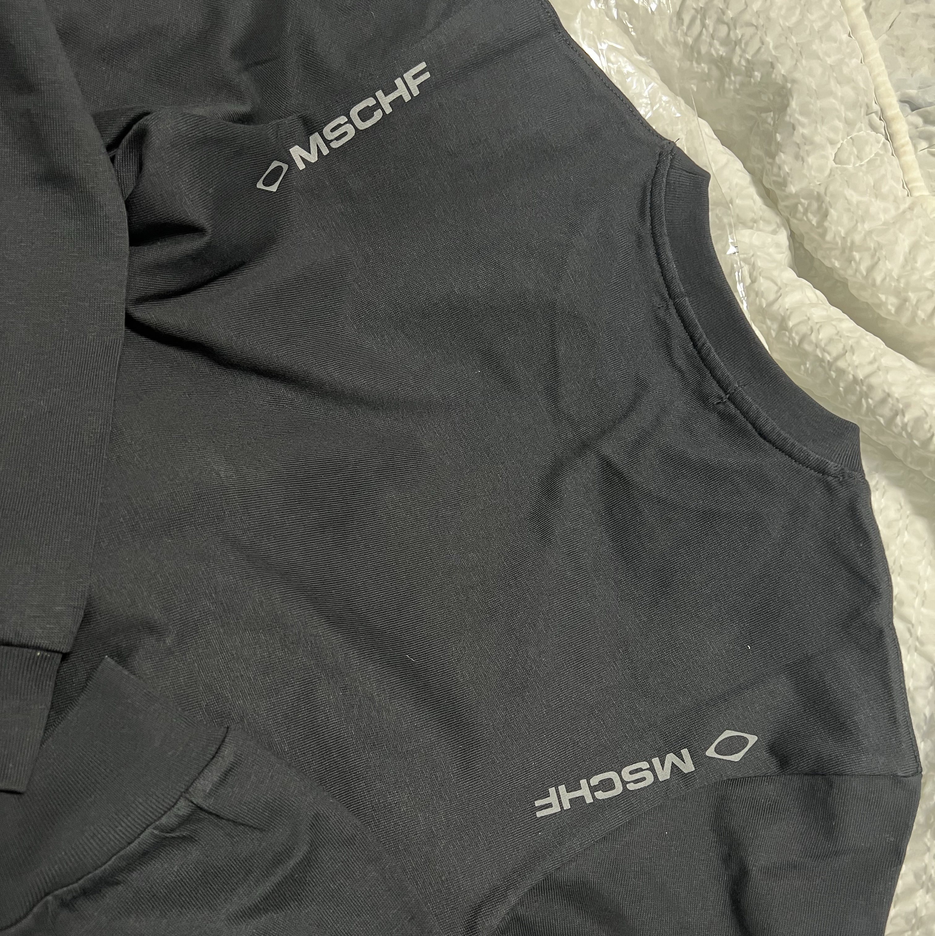 Mischief Rhombus Long Sleeve Black 착용 스타일 - 2