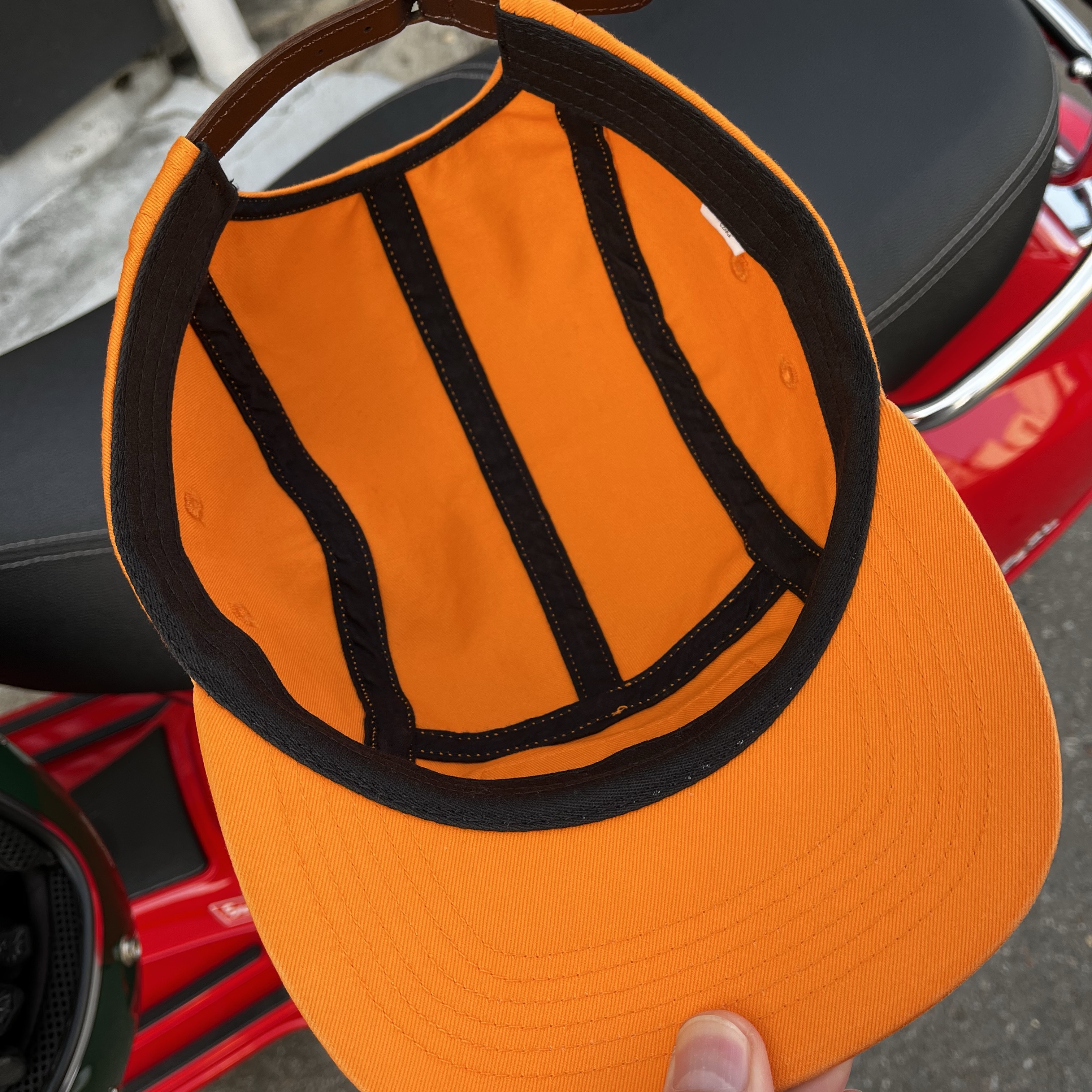 Supreme Washed Chino Twill Camp Cap Light Orange - 23FW 착용 스타일 - 4