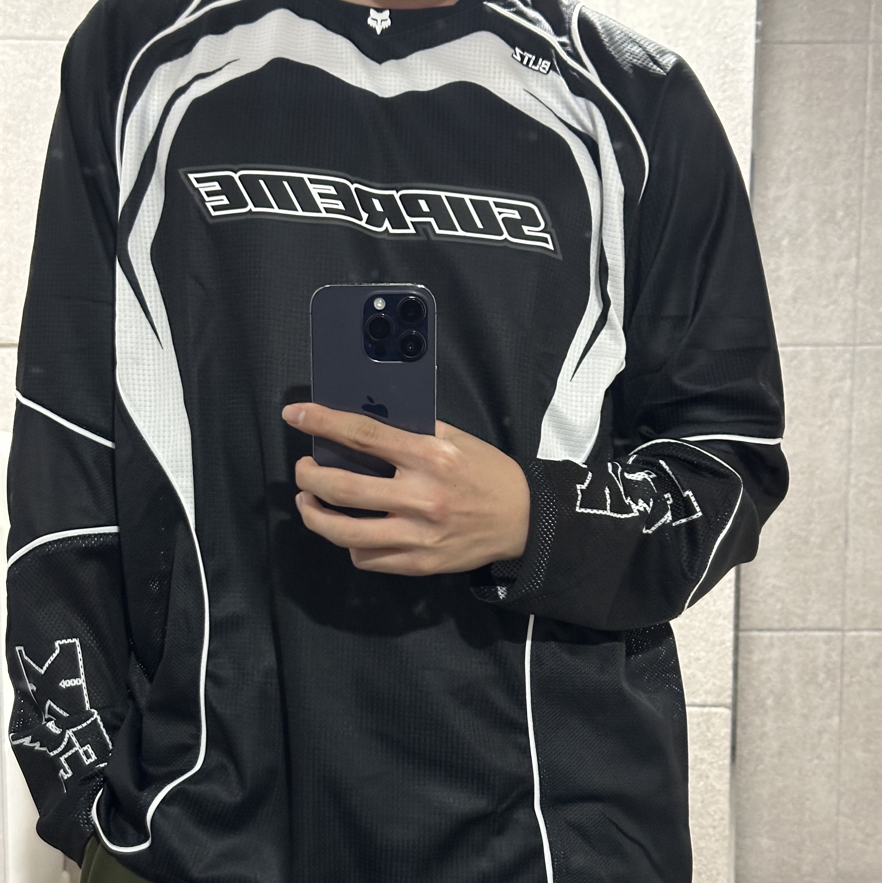 Supreme x Fox Racing Jersey Black - 23FW, Apple iPhone 14 Pro 512GB Deep Purple (Korean Ver.) 착용 스타일