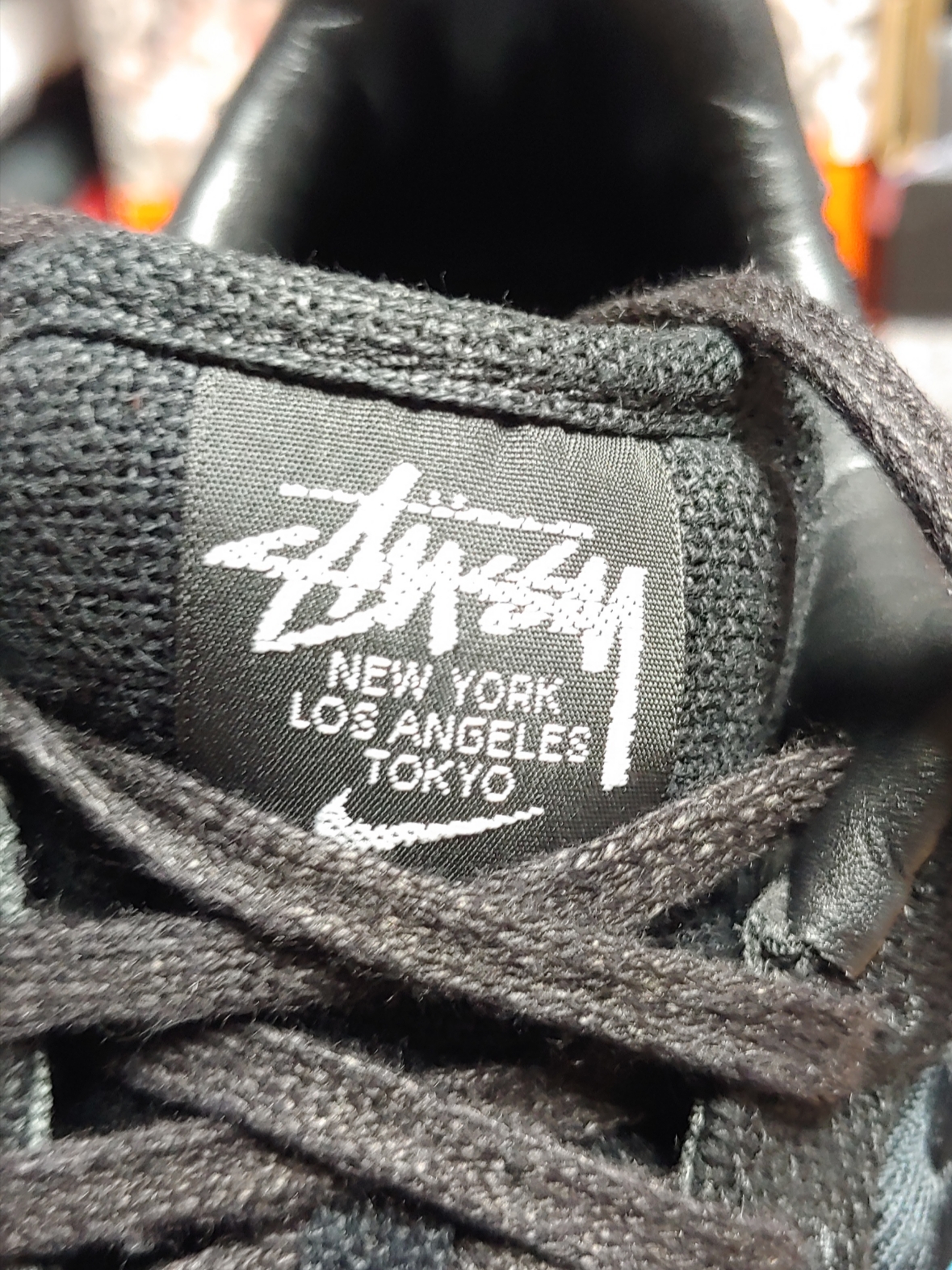 Nike x Stussy Air Force 1 Low Triple Black 착용 스타일 - 6