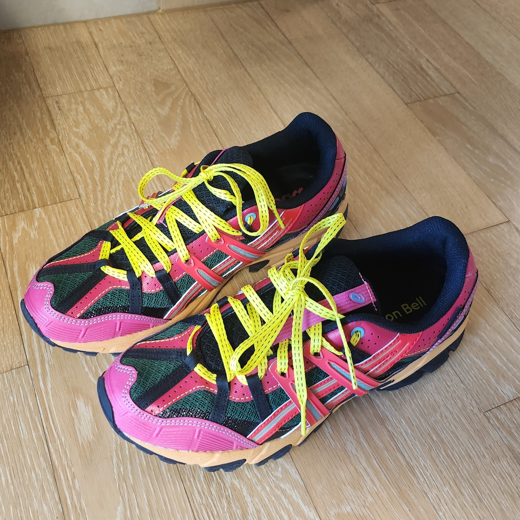 Asics x Andersson Bell Gel-Sonoma 15-50 Bright Rose Evergreen 착용 스타일 - 2