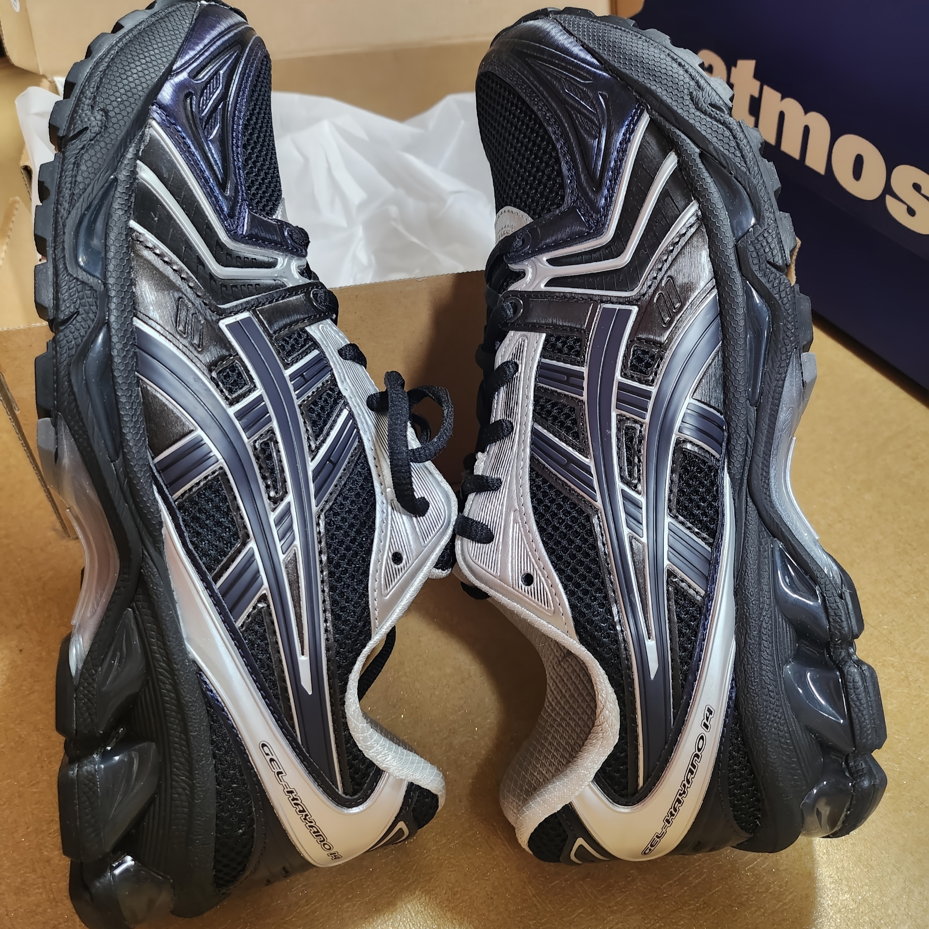 Asics x Atmos x Undermycar Gel-Kayano 14 Black Pure Silver 착용 스타일 - 2