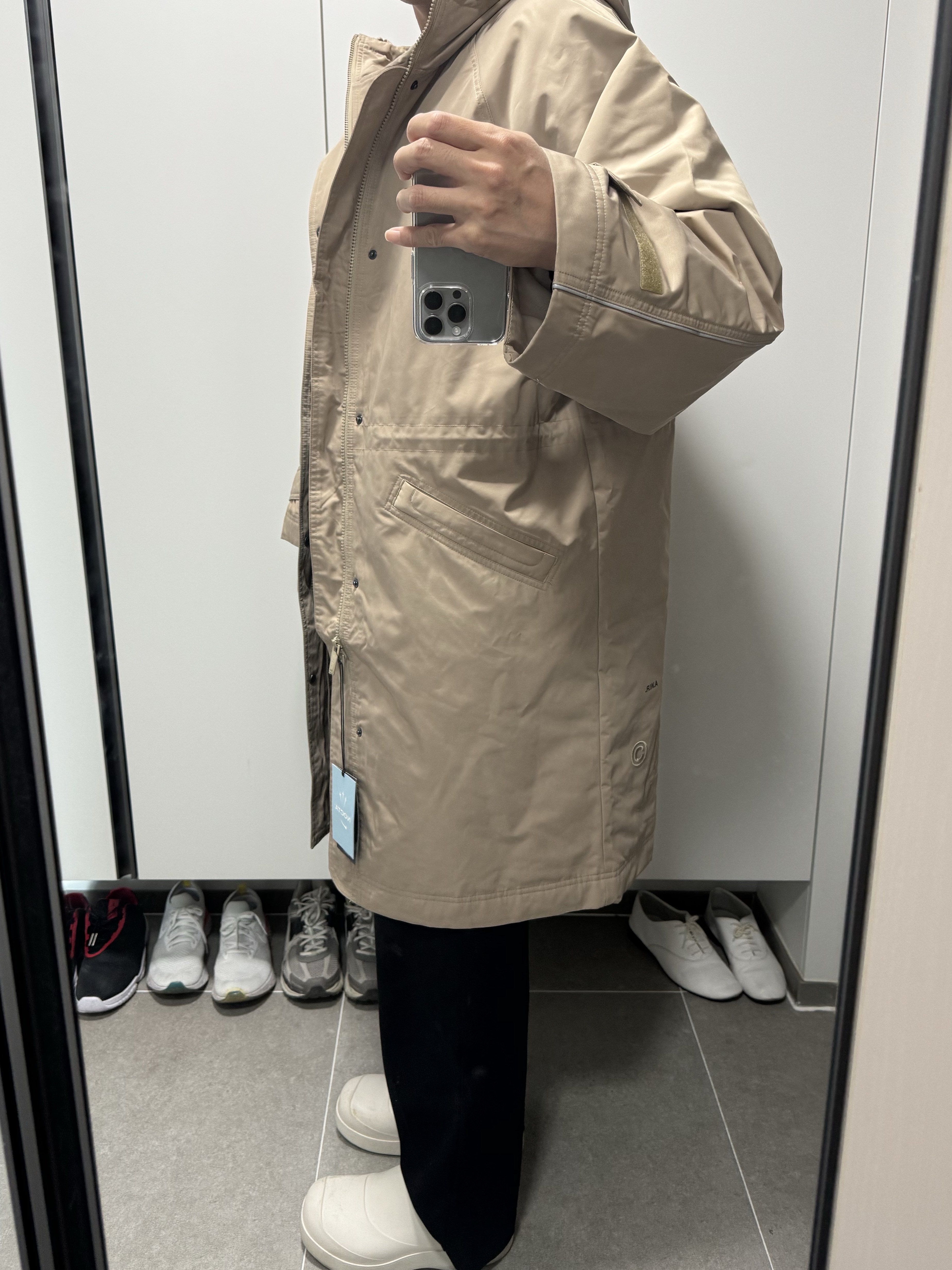 Nike x Drake Nocta Basketball Sideline Jacket Khaki (DV3647-248) 착용 스타일 - 4