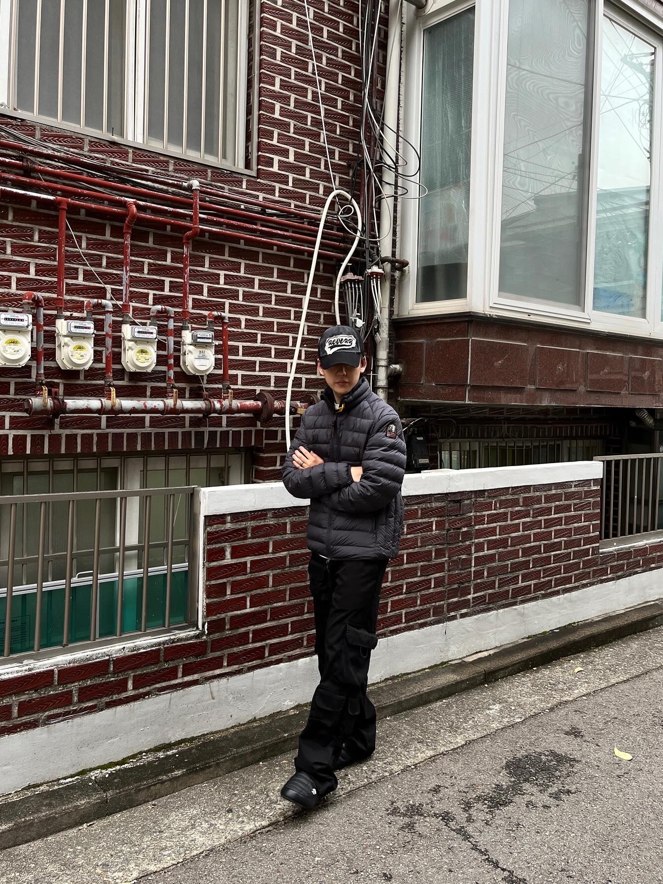 Parajumpers Ugo Puffer Jacket Phantom - 23FW, The North Face Thermoball Traction Mule V Black 착용 스타일 - 3